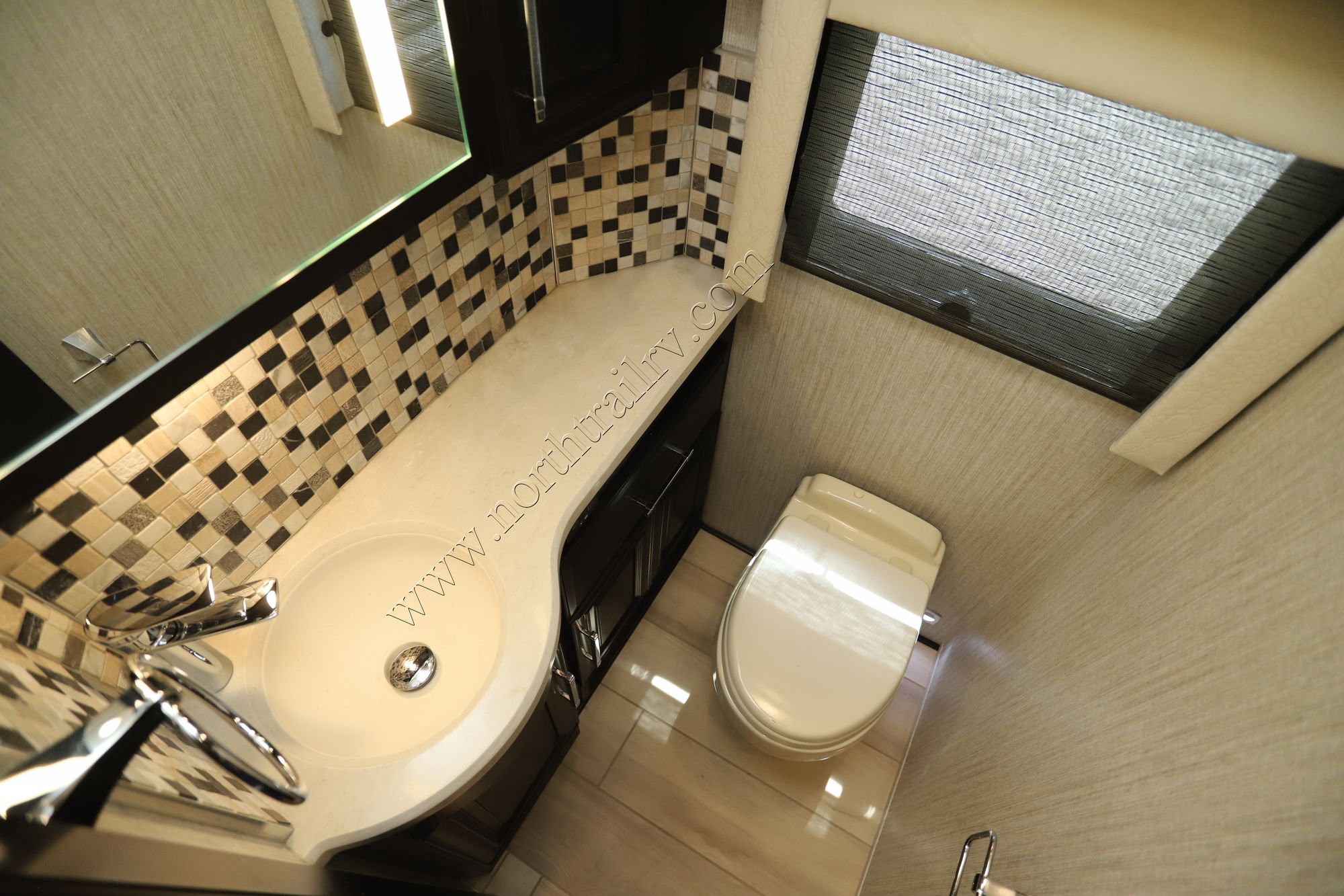 Used 2022 Newmar Supreme Aire 4573 Super C  For Sale