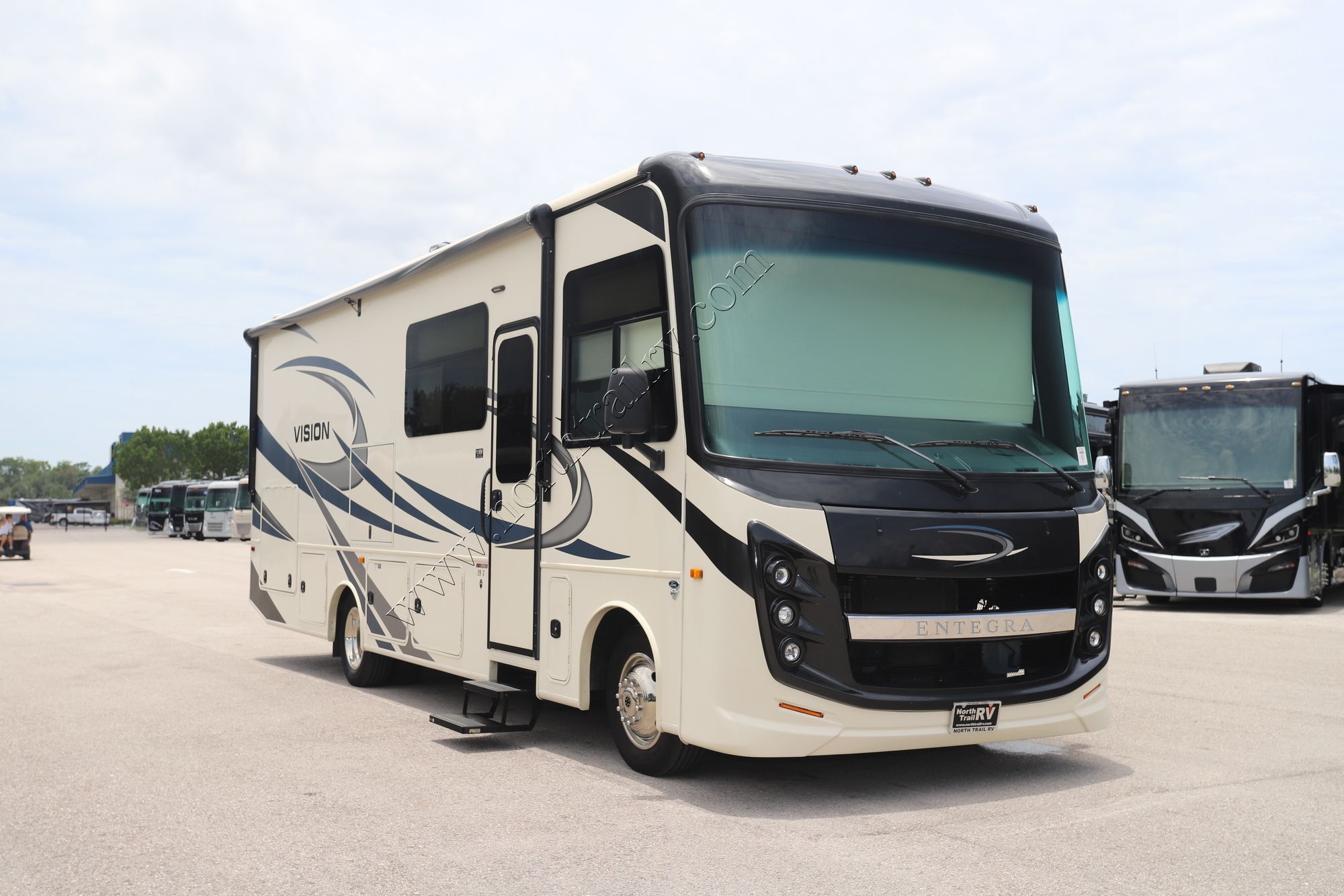 Used 2021 Entegra Vision 29S Class A  For Sale