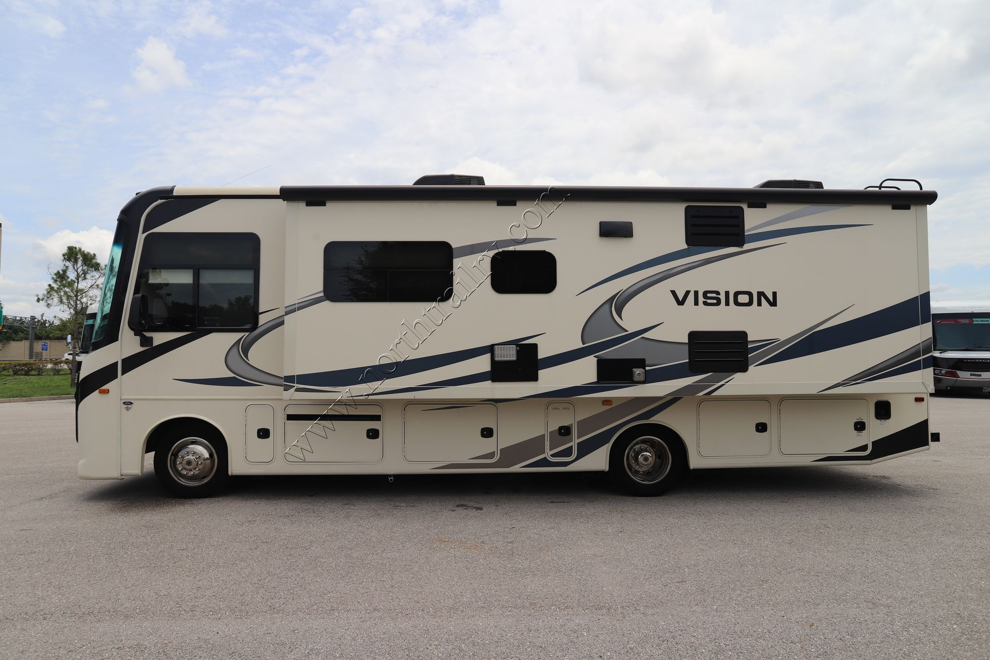 Used 2021 Entegra Vision 29S Class A  For Sale