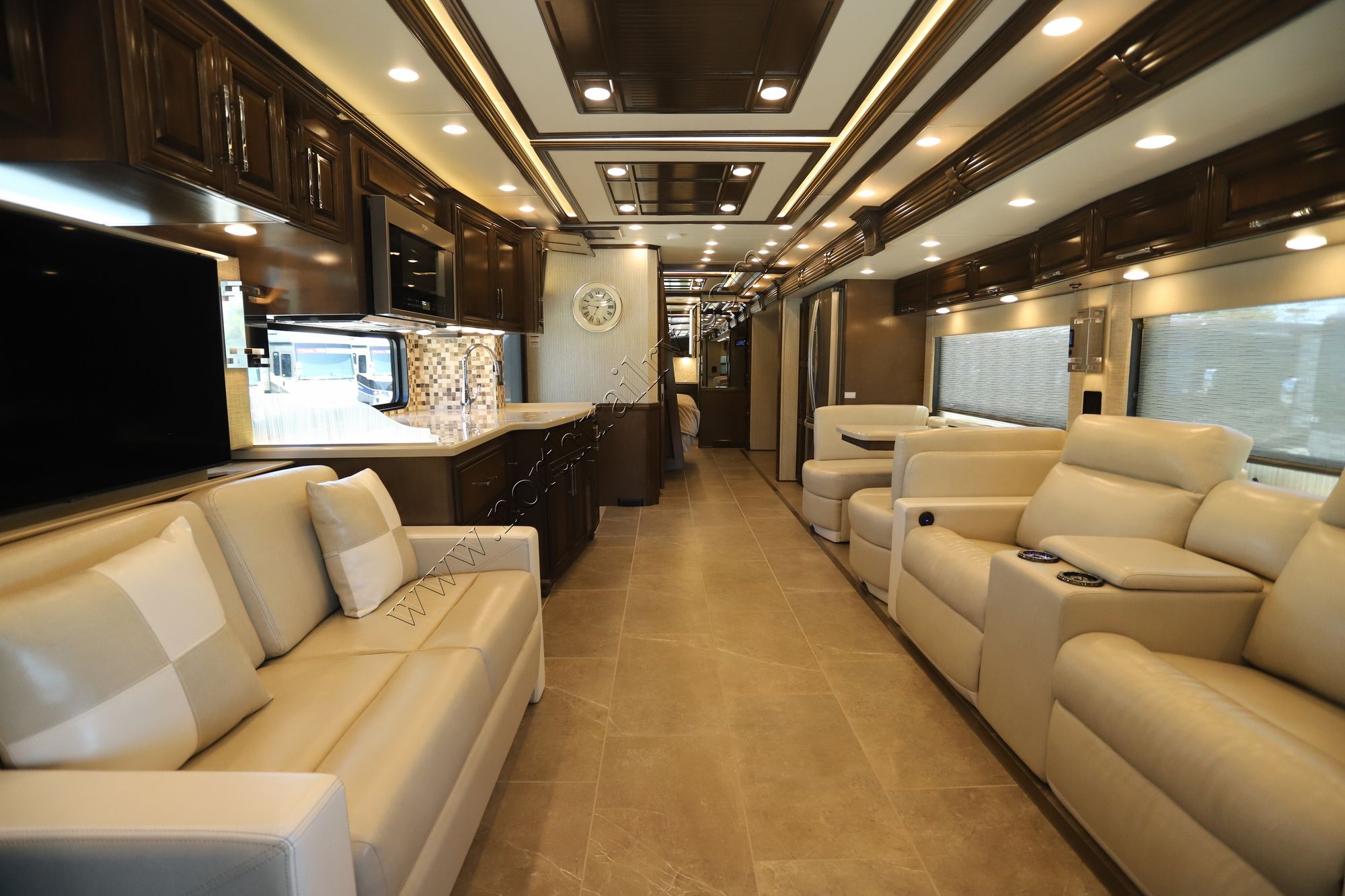 New 2023 Newmar Supreme Aire 4530 Super C  For Sale