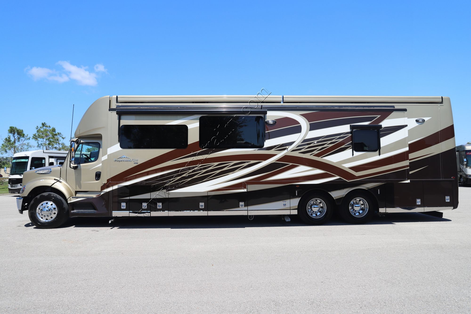 New 2023 Newmar Supreme Aire 4530 Super C  For Sale