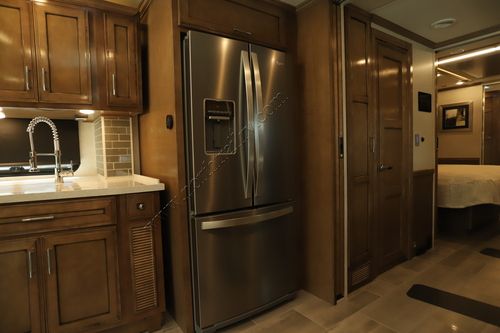 2023 Newmar Ventana 4326