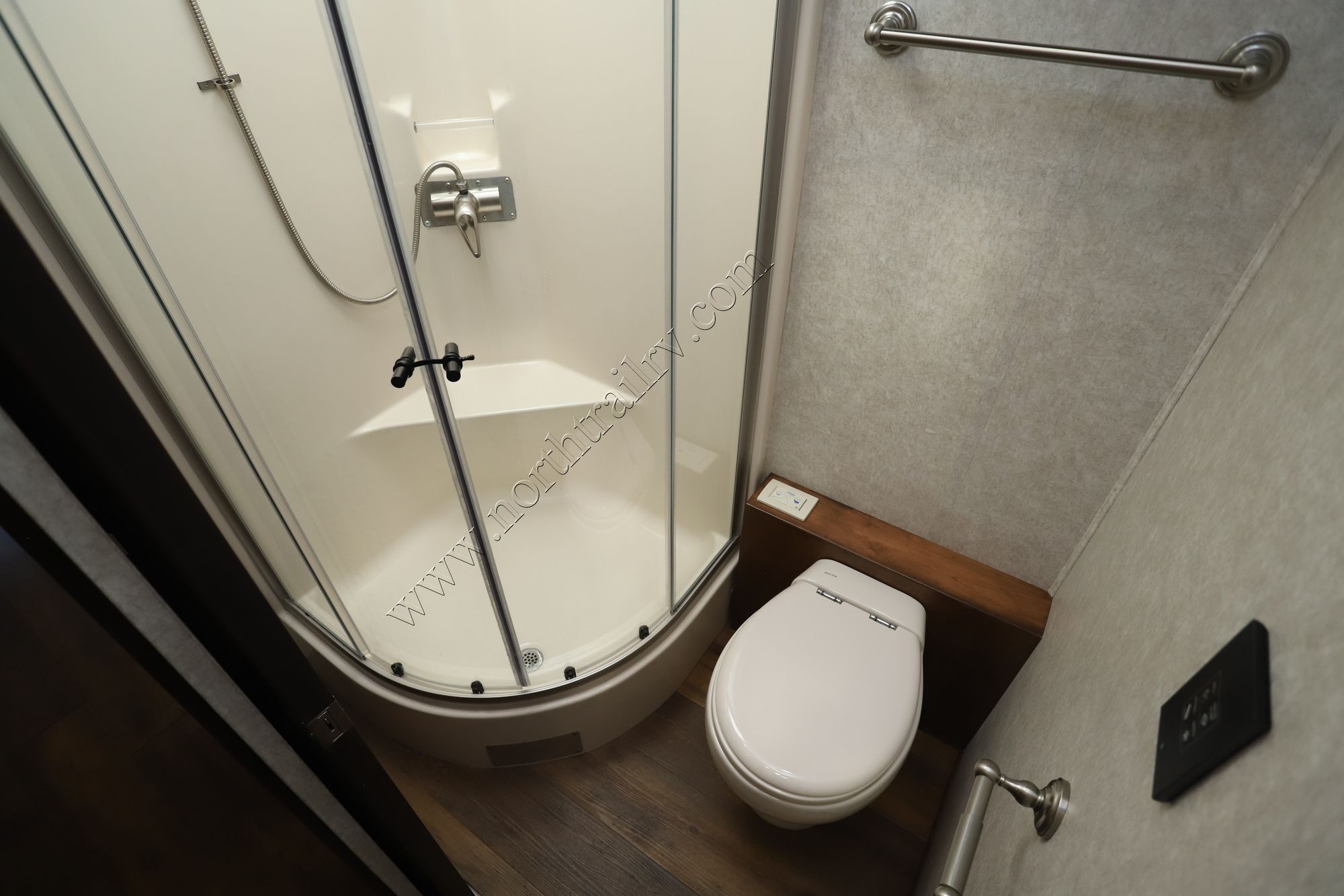 Used 2020 Renegade Rv Verona 34VQB Super C  For Sale