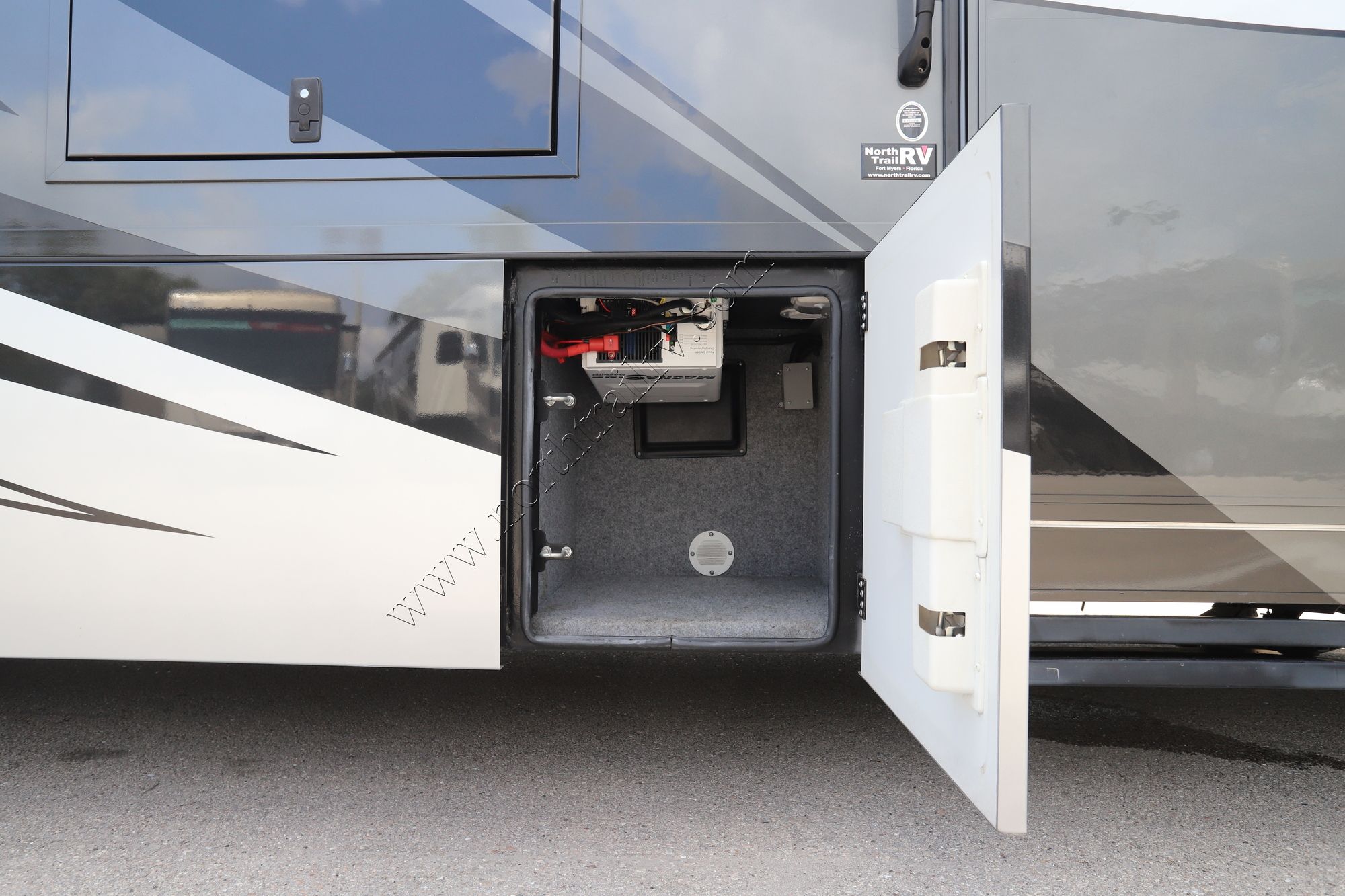 Used 2020 Renegade Rv Verona 34VQB Super C  For Sale