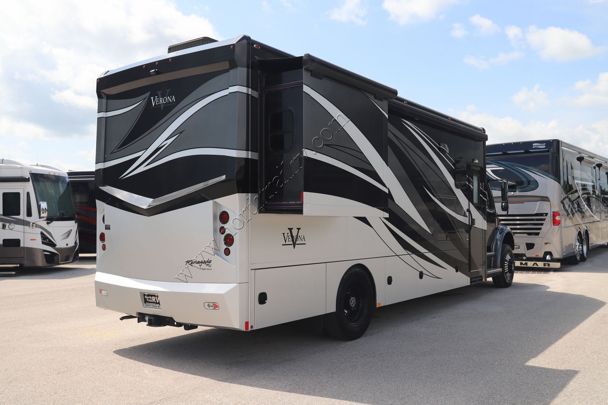 Used 2020 Renegade Rv Verona 34VQB Super C  For Sale