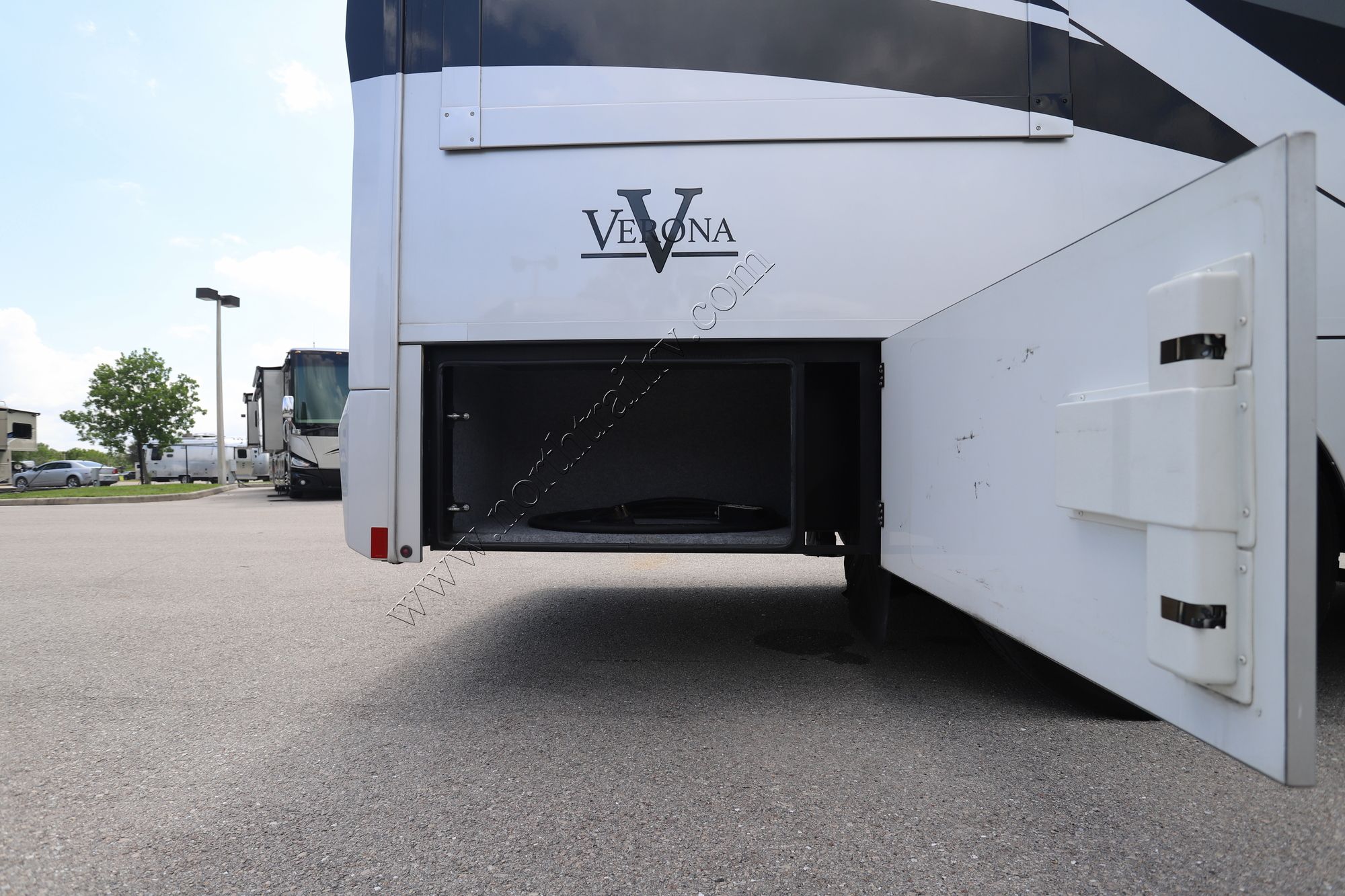 Used 2020 Renegade Rv Verona 34VQB Super C  For Sale