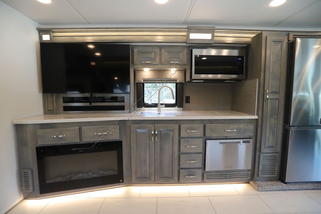 2024 Renegade Rv Explorer 40ERB 15498