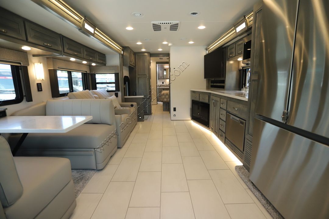 2024 Renegade Rv Explorer 40ERB 15498