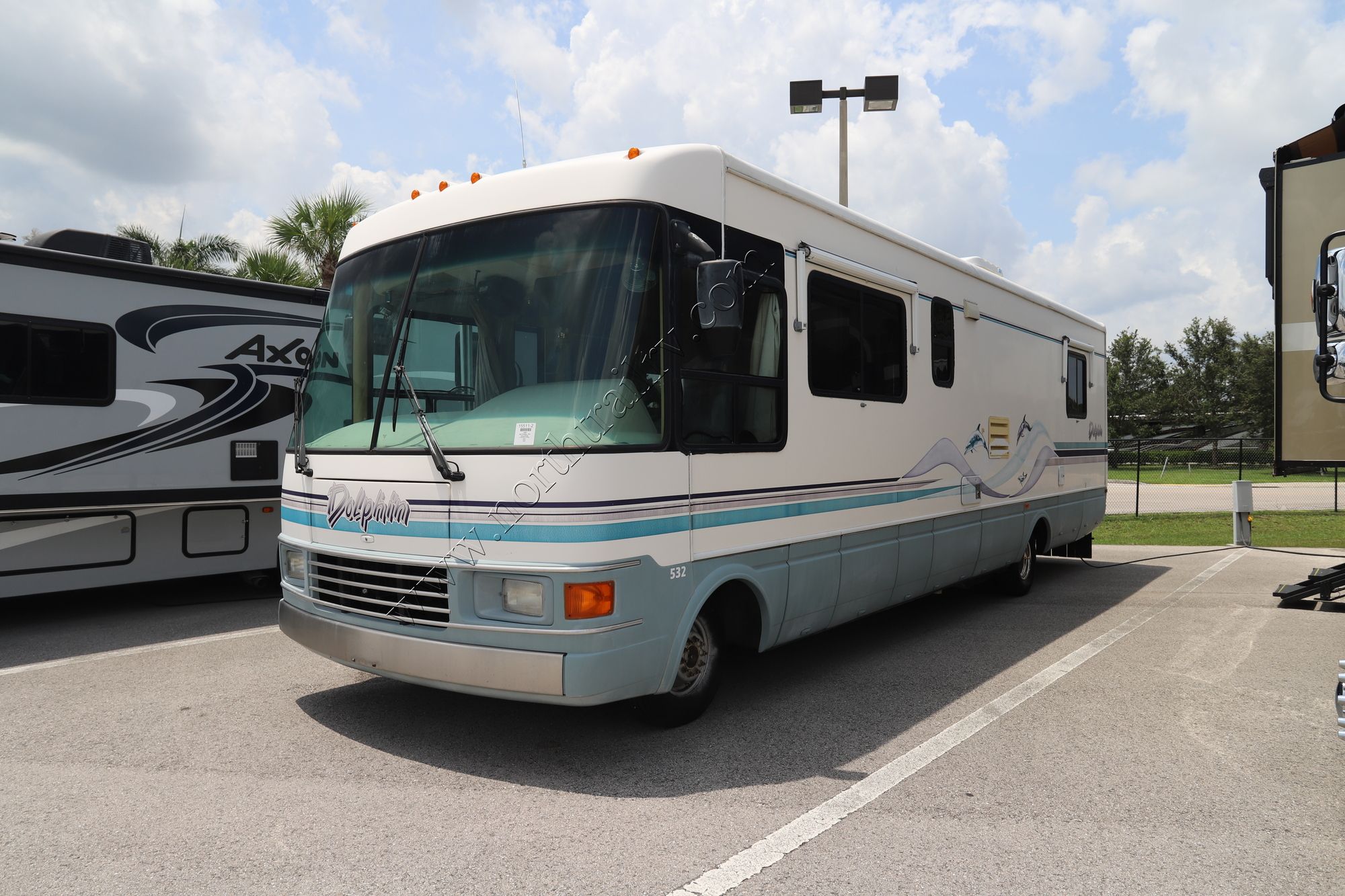 Used 1997 National Rv Dolphin 532 Class A  For Sale