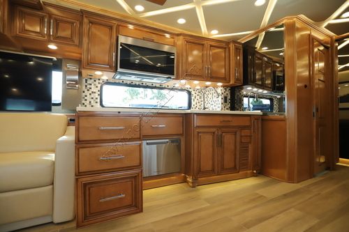 2021 Newmar Mountain Aire 4551