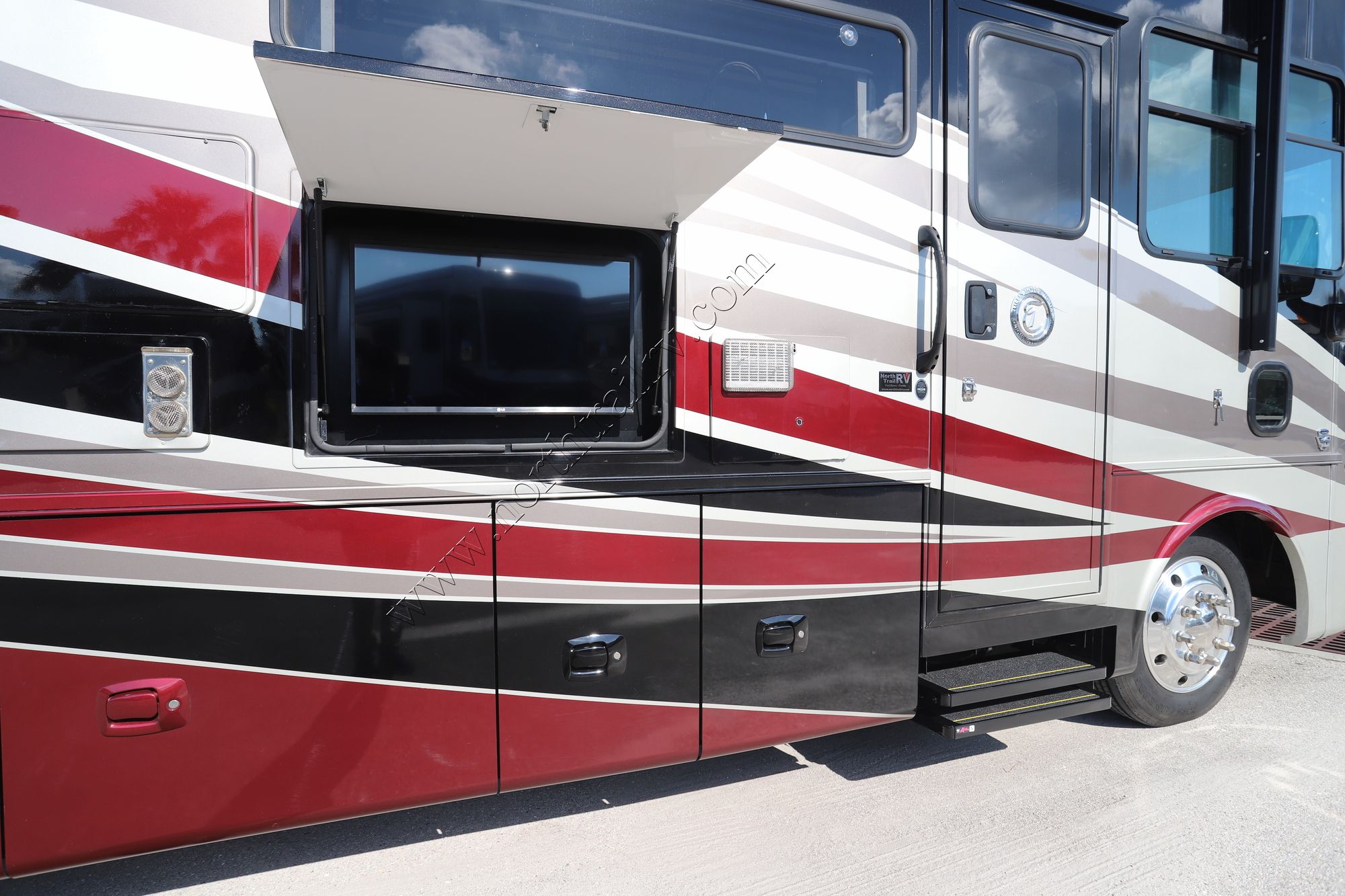 Used 2019 Tiffin Motor Homes Allegro 32SA Class A  For Sale