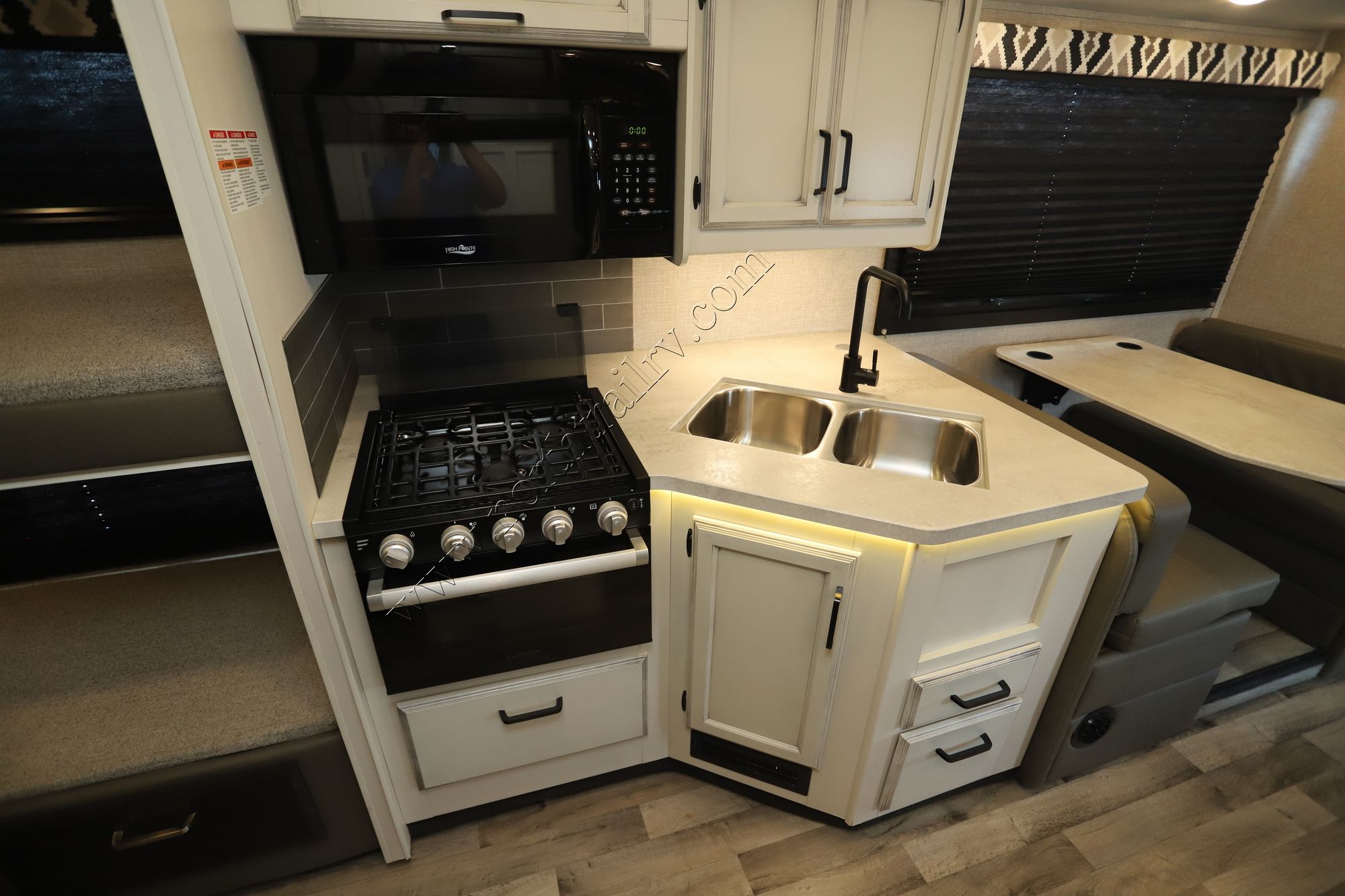 Used 2022 Jayco Redhawk 31F Class C  For Sale