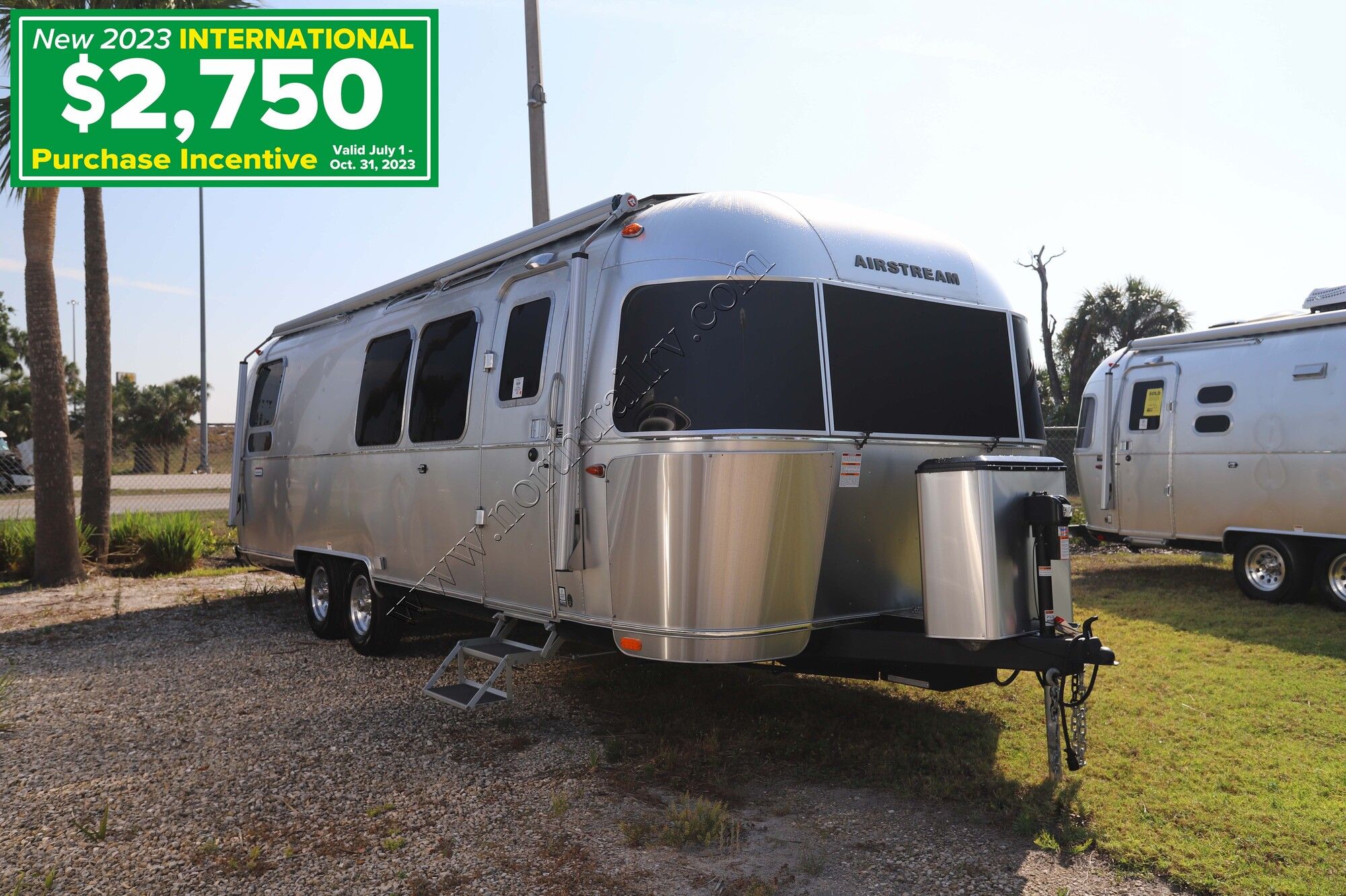 New 2023 Airstream International 28RB Travel Trailer  For Sale