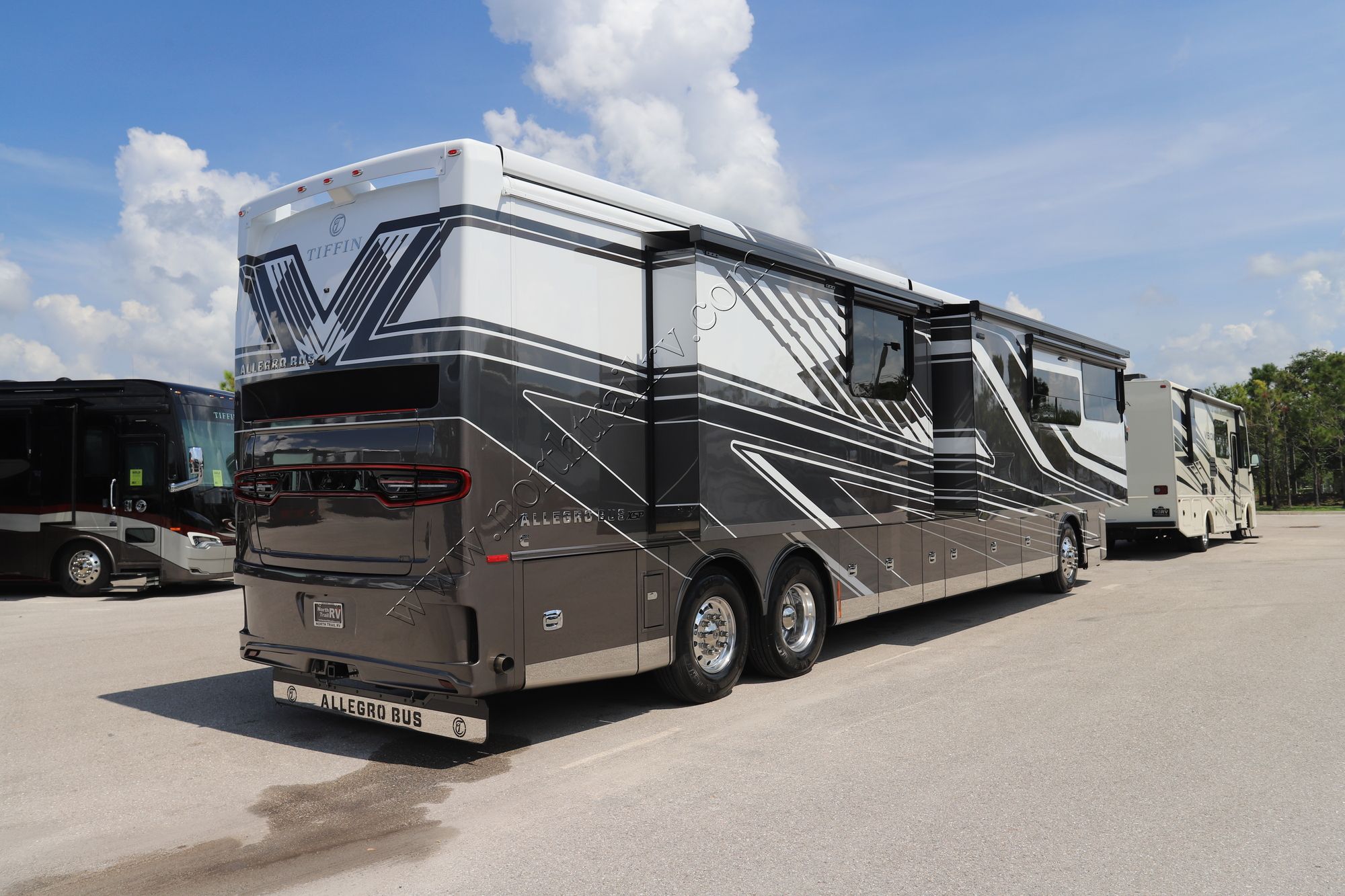 New 2023 Tiffin Motor Homes Allegro Bus 45OPP Class A  For Sale