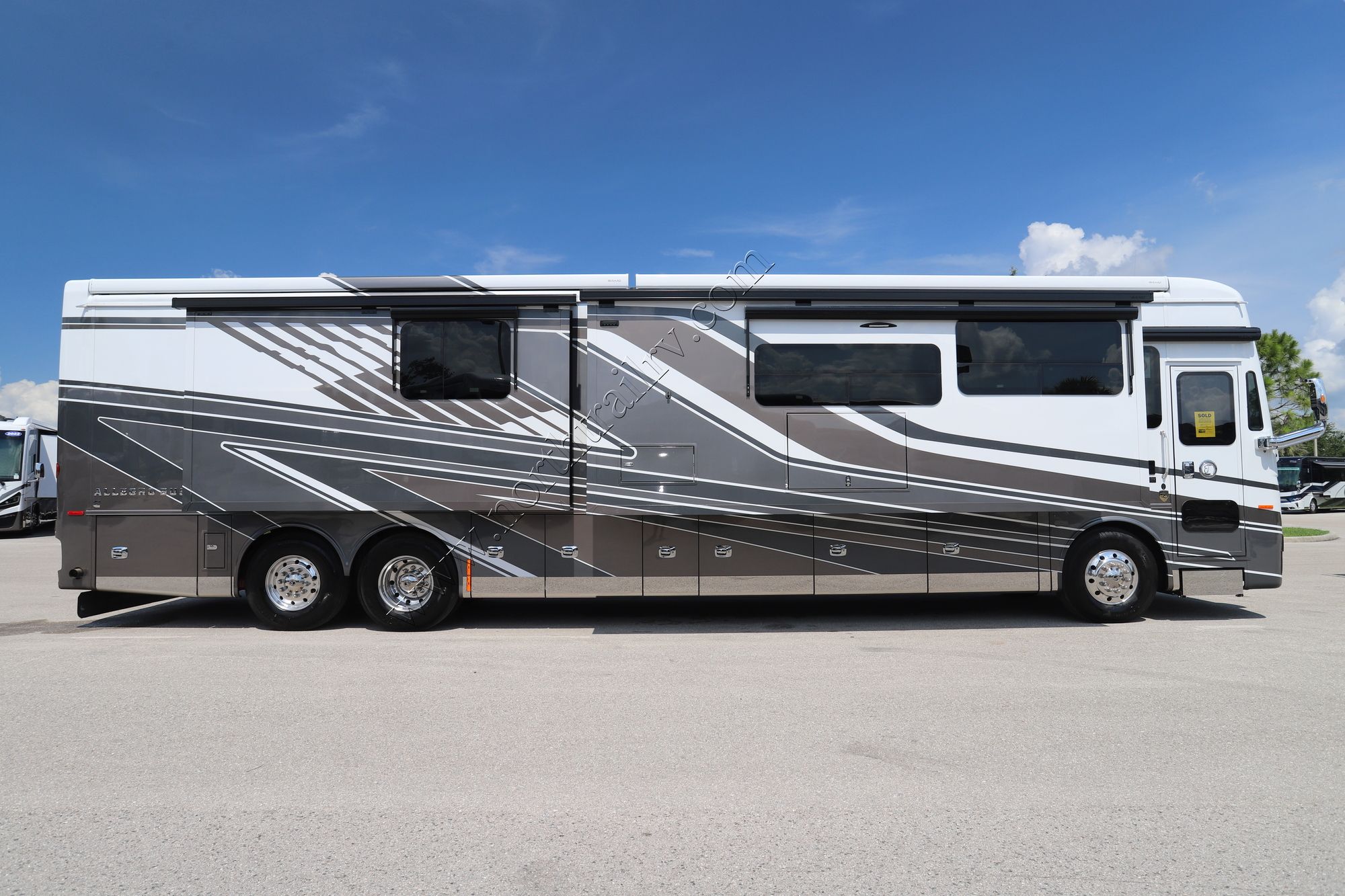 New 2023 Tiffin Motor Homes Allegro Bus 45OPP Class A  For Sale