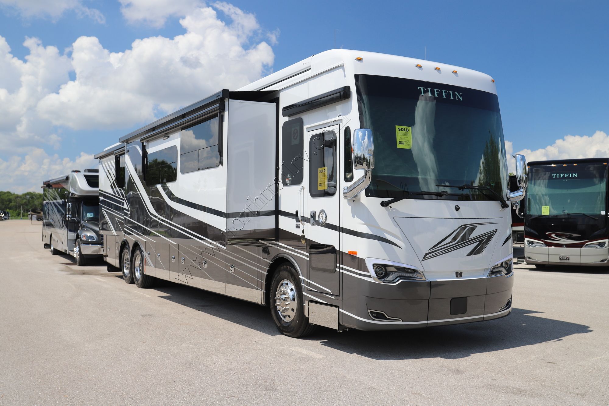 New 2023 Tiffin Motor Homes Allegro Bus 45OPP Class A  For Sale