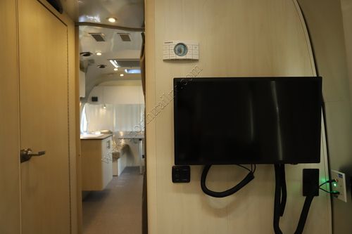2023 Airstream Flying Cloud 25FB