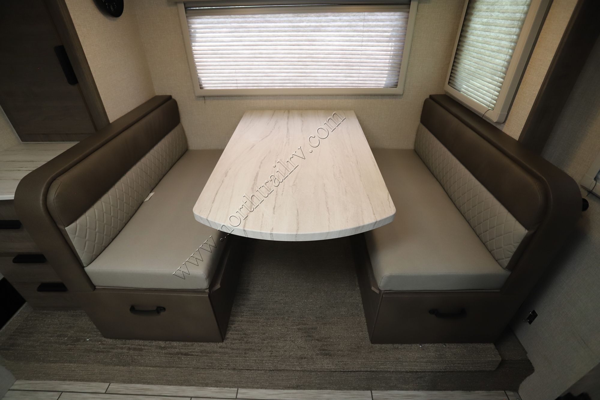 Used 2022 Lance Lance 1062 Truck Camper  For Sale