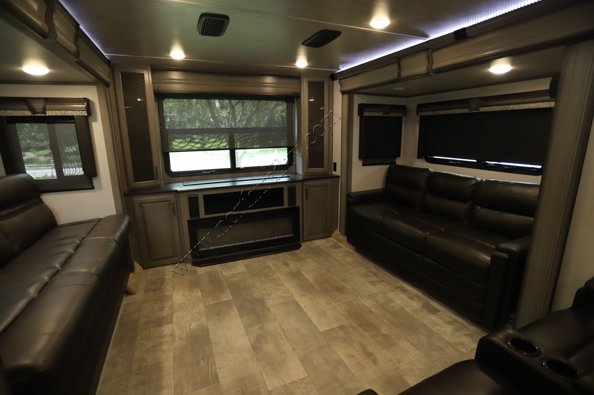 Used 2020 Keystone Montana 3791RD Fifth Wheel  For Sale