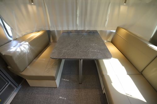2023 Airstream Flying Cloud 25FB