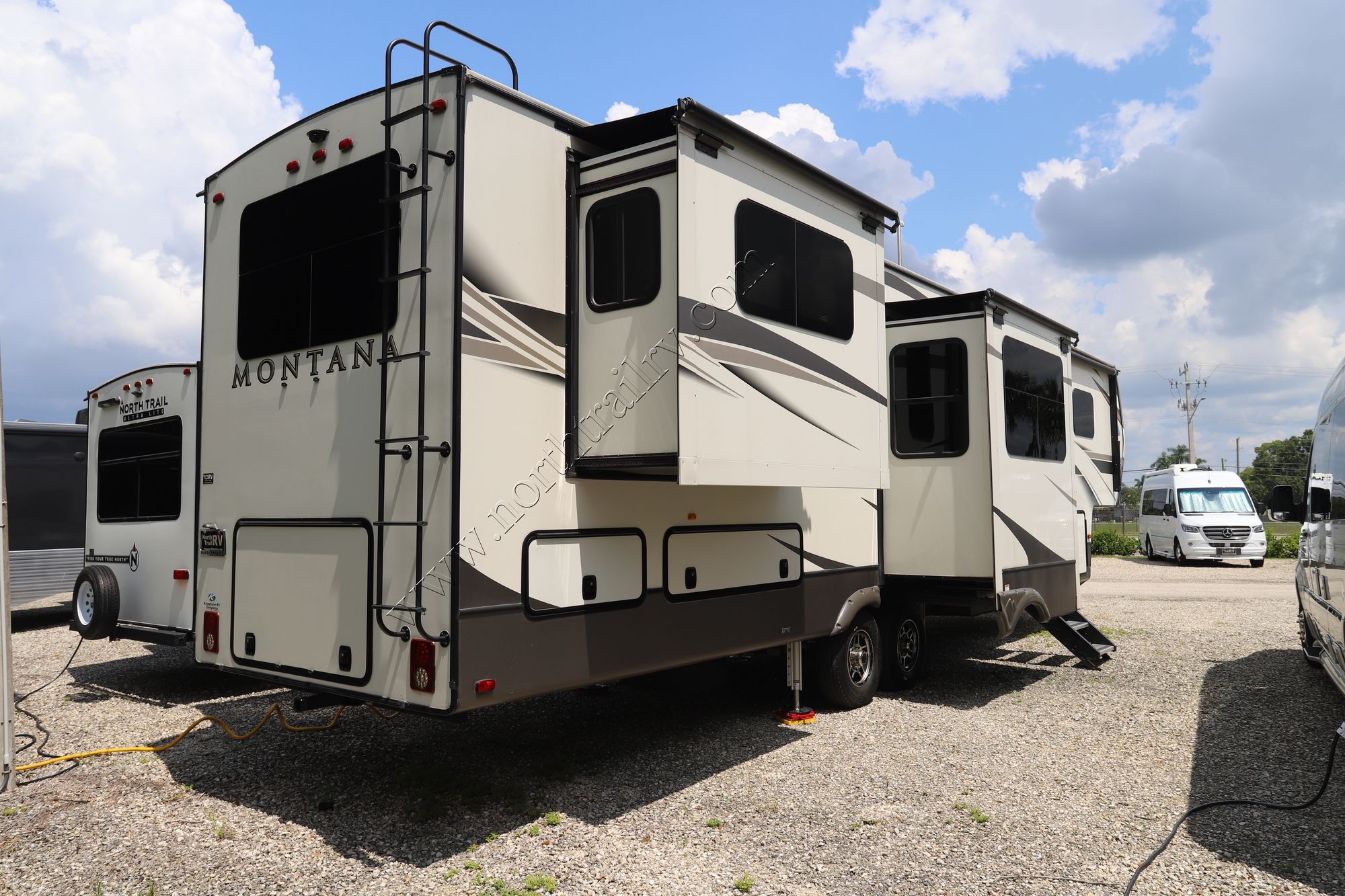 Used 2020 Keystone Montana 3791RD Fifth Wheel  For Sale