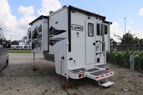 2022 Lance Lance 1062