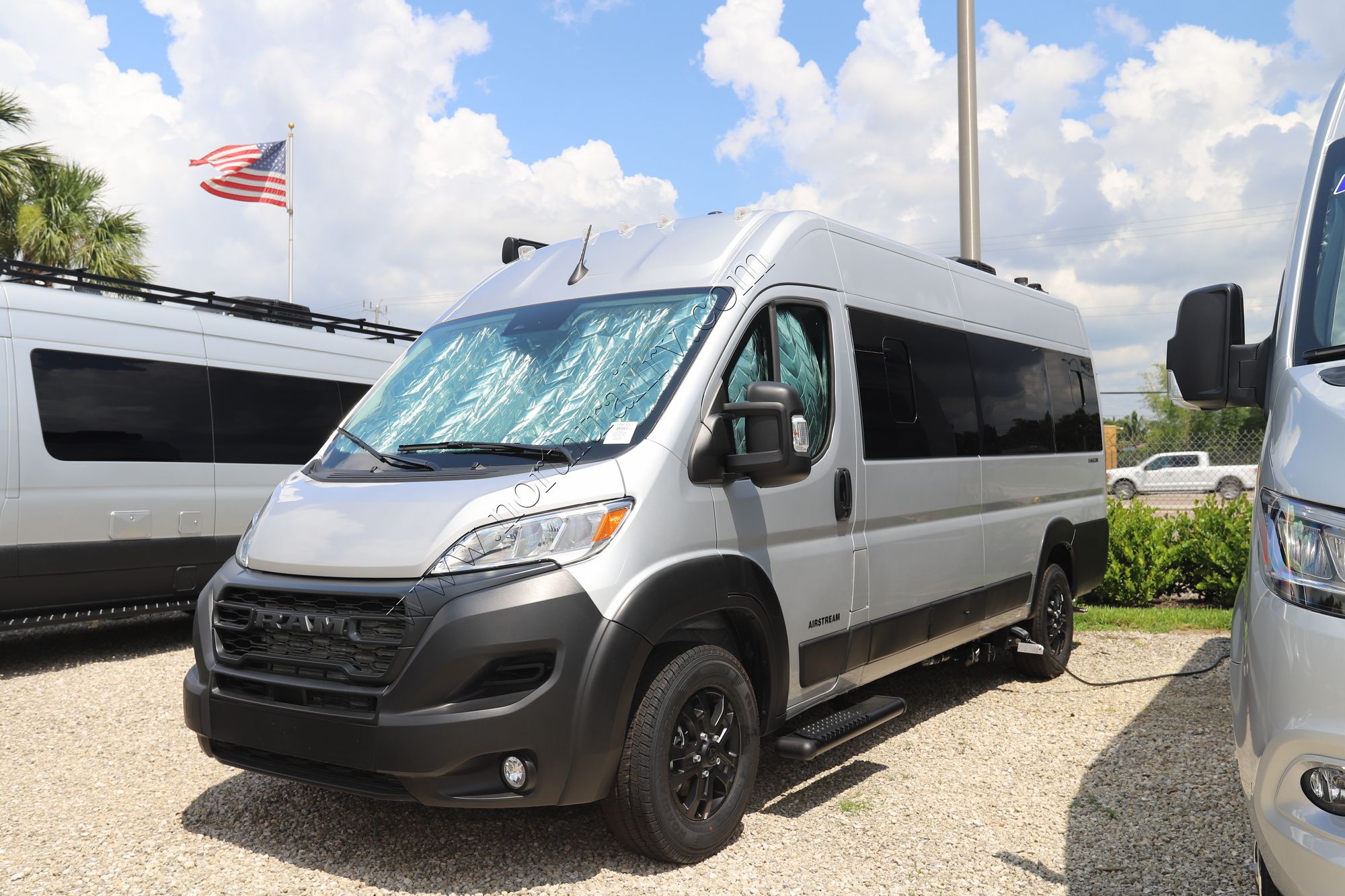 New 2024 Airstream Rangeline RGN 24 Class B  For Sale