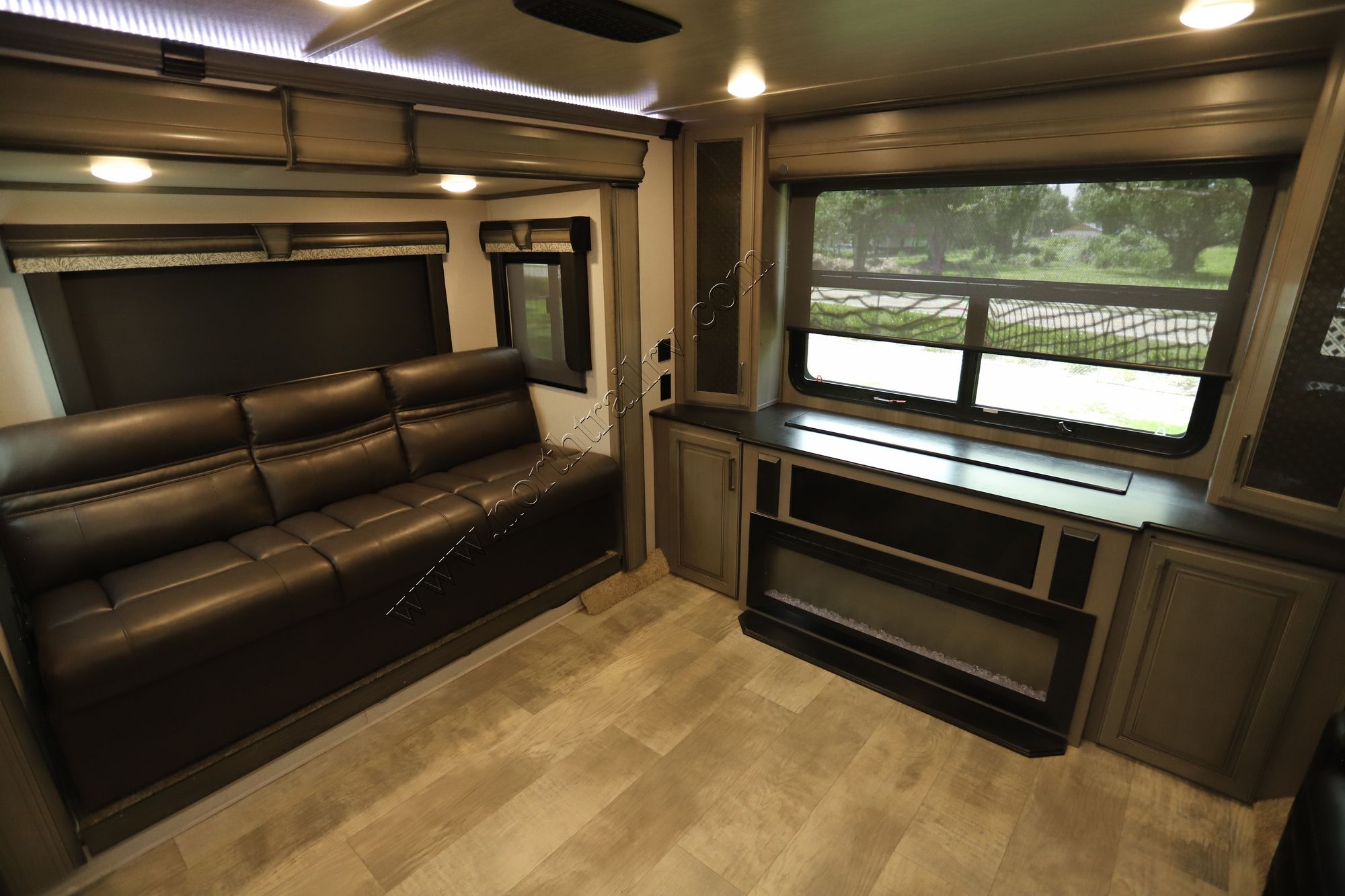 Used 2020 Keystone Montana 3791RD Fifth Wheel  For Sale