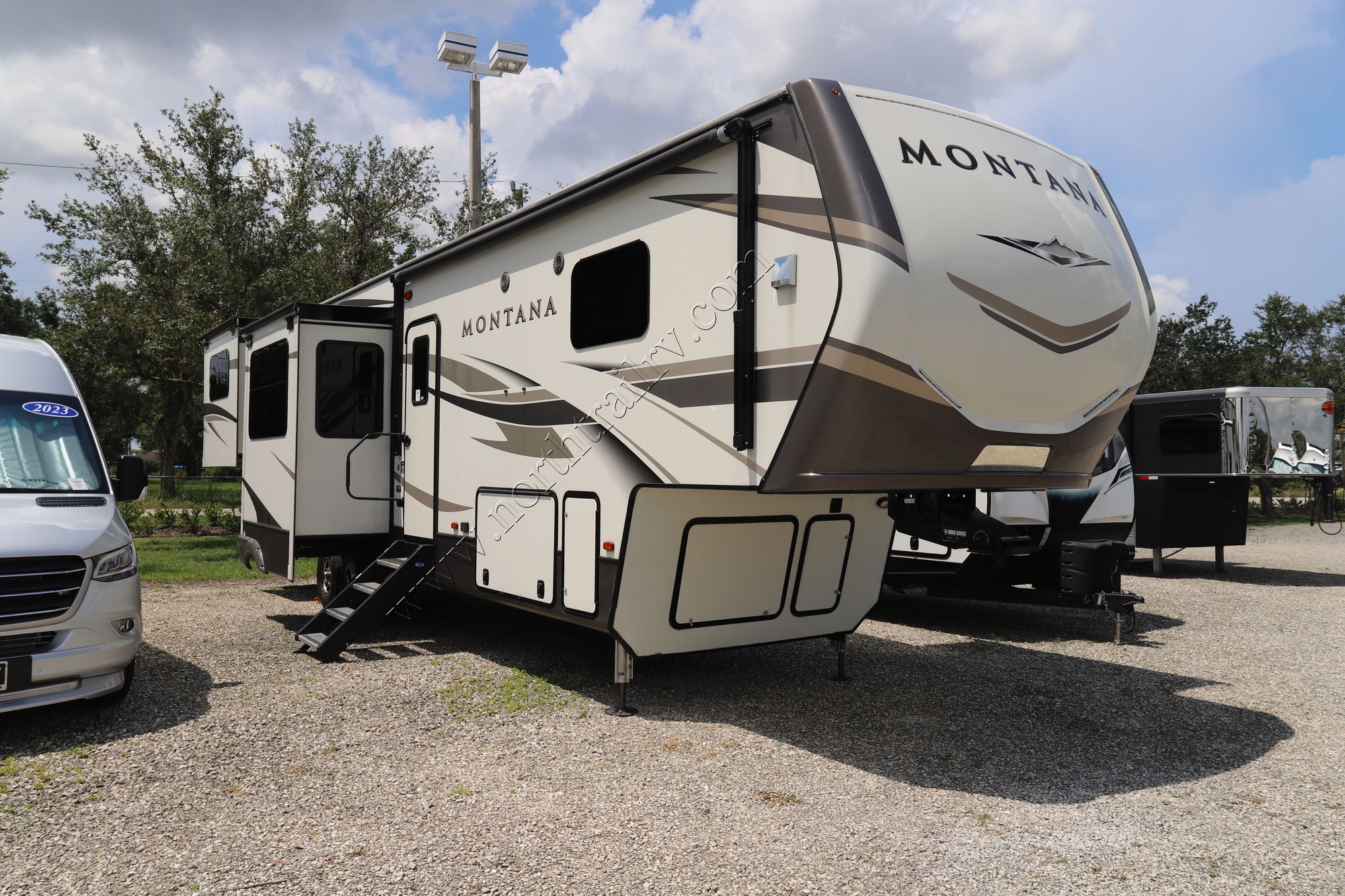 Used 2020 Keystone Montana 3791RD Fifth Wheel  For Sale