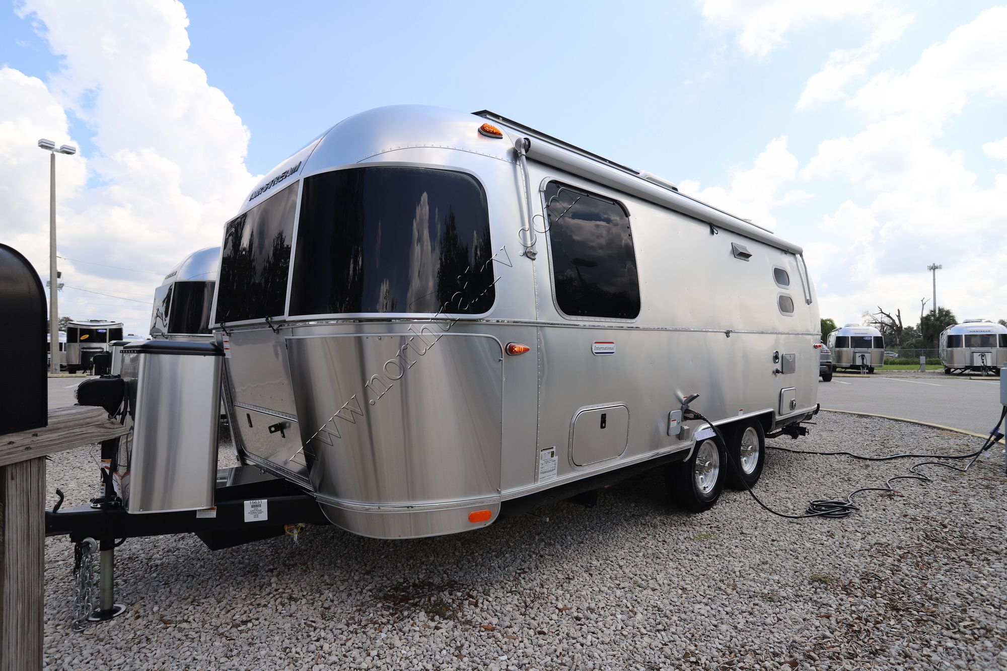 New 2023 Airstream International 23FB Travel Trailer  For Sale