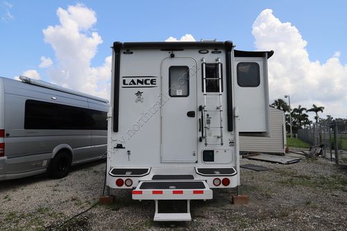 2022 Lance Lance 1062