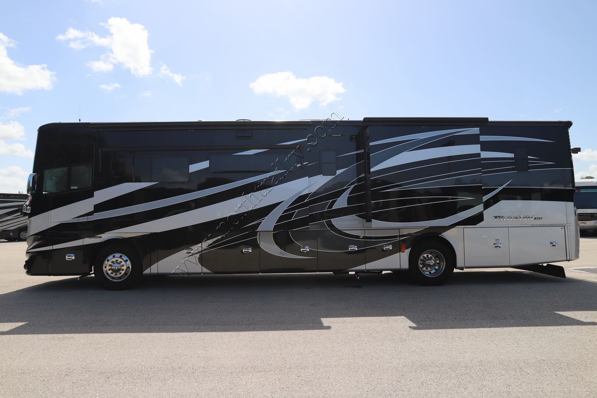 Used 2019 Tiffin Motor Homes Phaeton 40IH Class A  For Sale