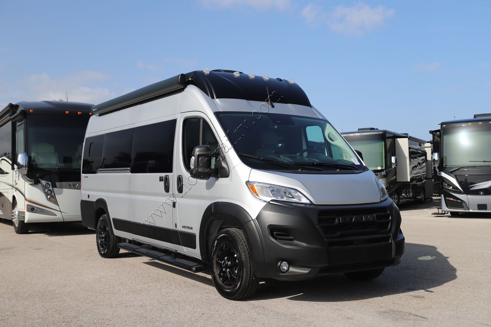 New Airstream Rangeline Touring Coach Airstream of South Florida