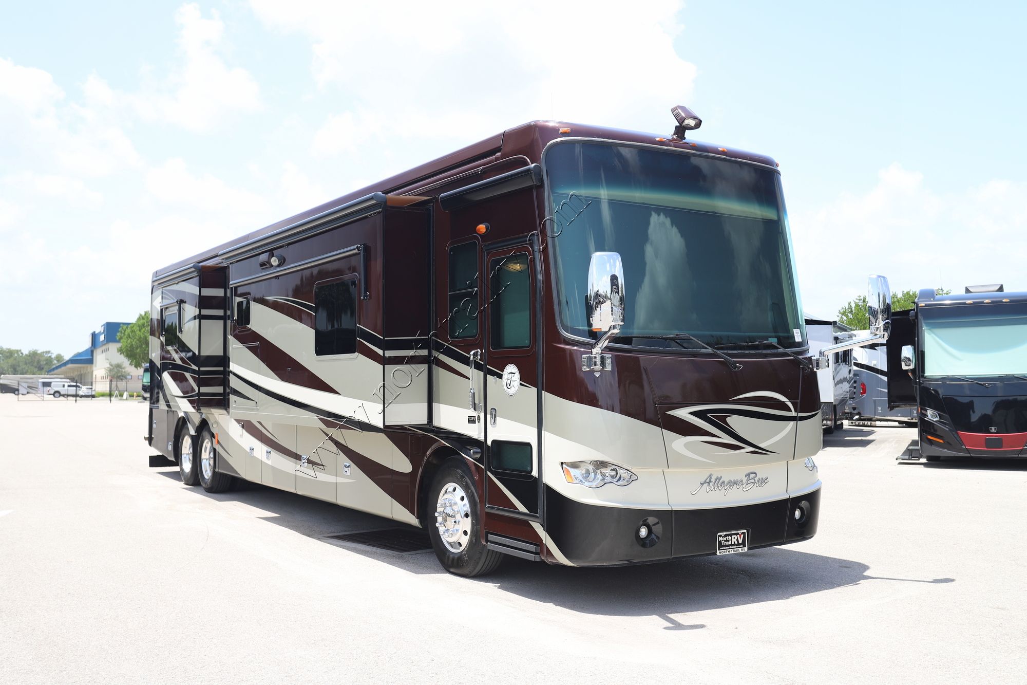 Used 2012 Tiffin Motor Homes Allegro Bus 43QGP Class A  For Sale