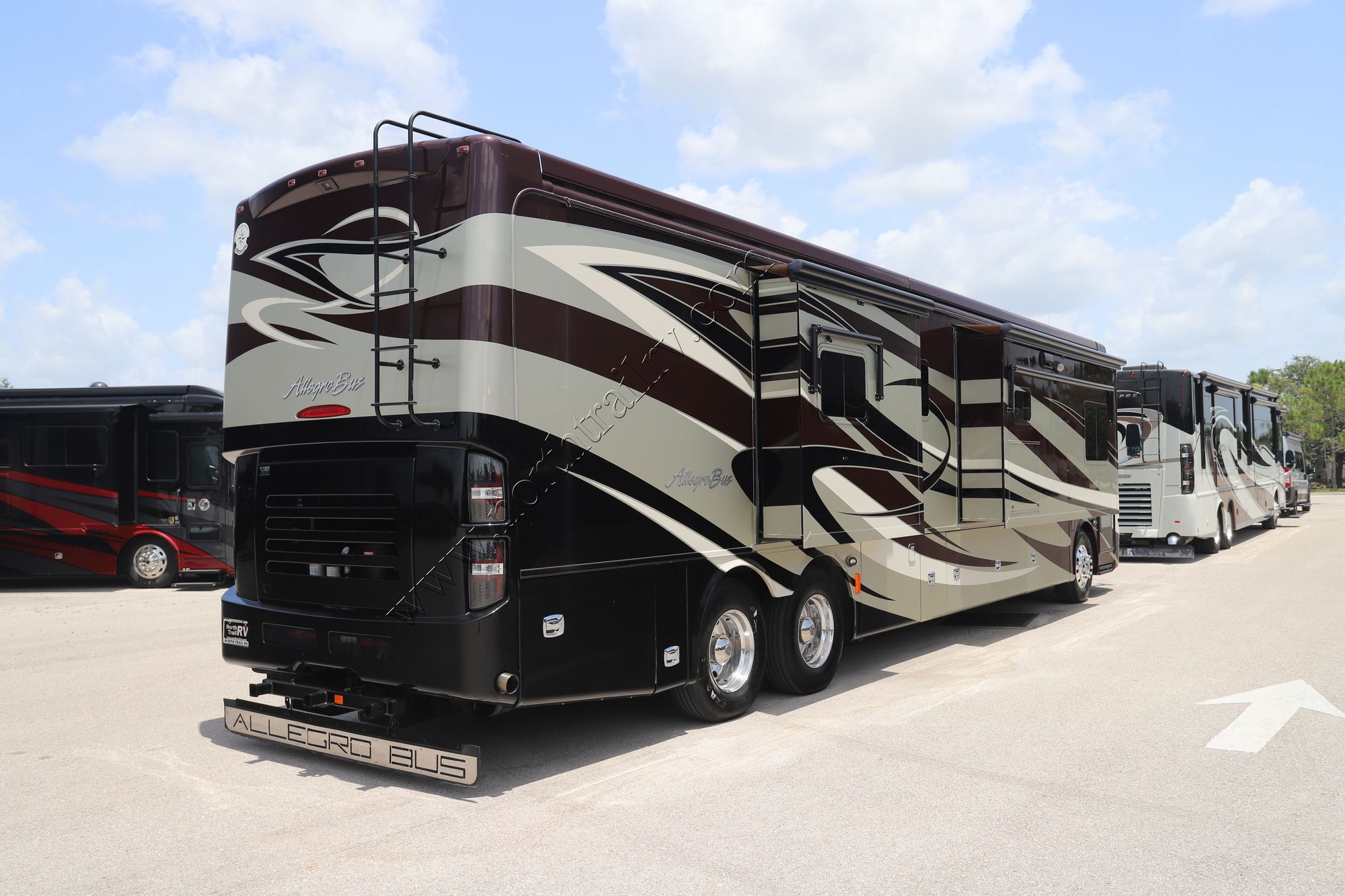 Used 2012 Tiffin Motor Homes Allegro Bus 43QGP Class A  For Sale