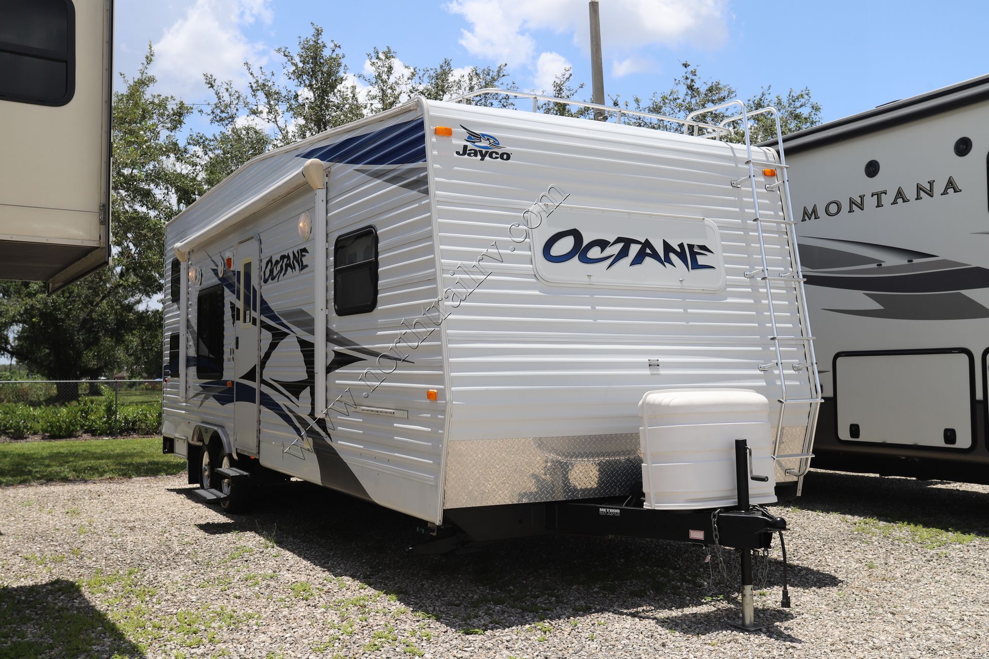 Used 2009 Jayco Octane 26Y Travel Trailer  For Sale