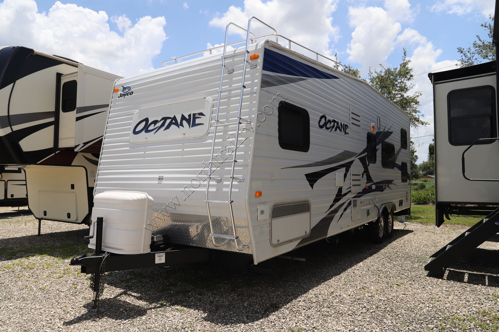 Used 2009 Jayco Octane 26Y Travel Trailer  For Sale