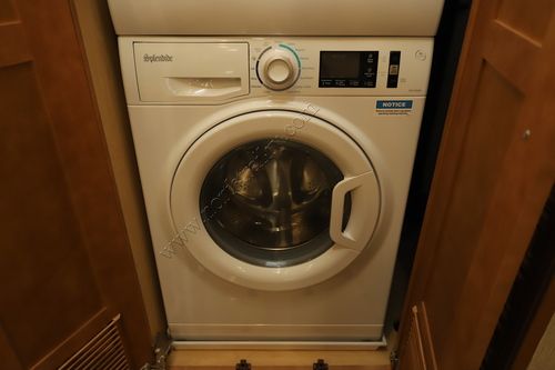 2022 Newmar Superstar 4061