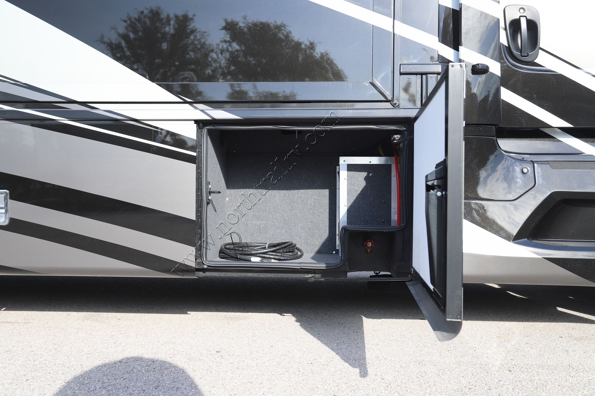 Used 2022 Newmar Superstar 4061 Super C  For Sale