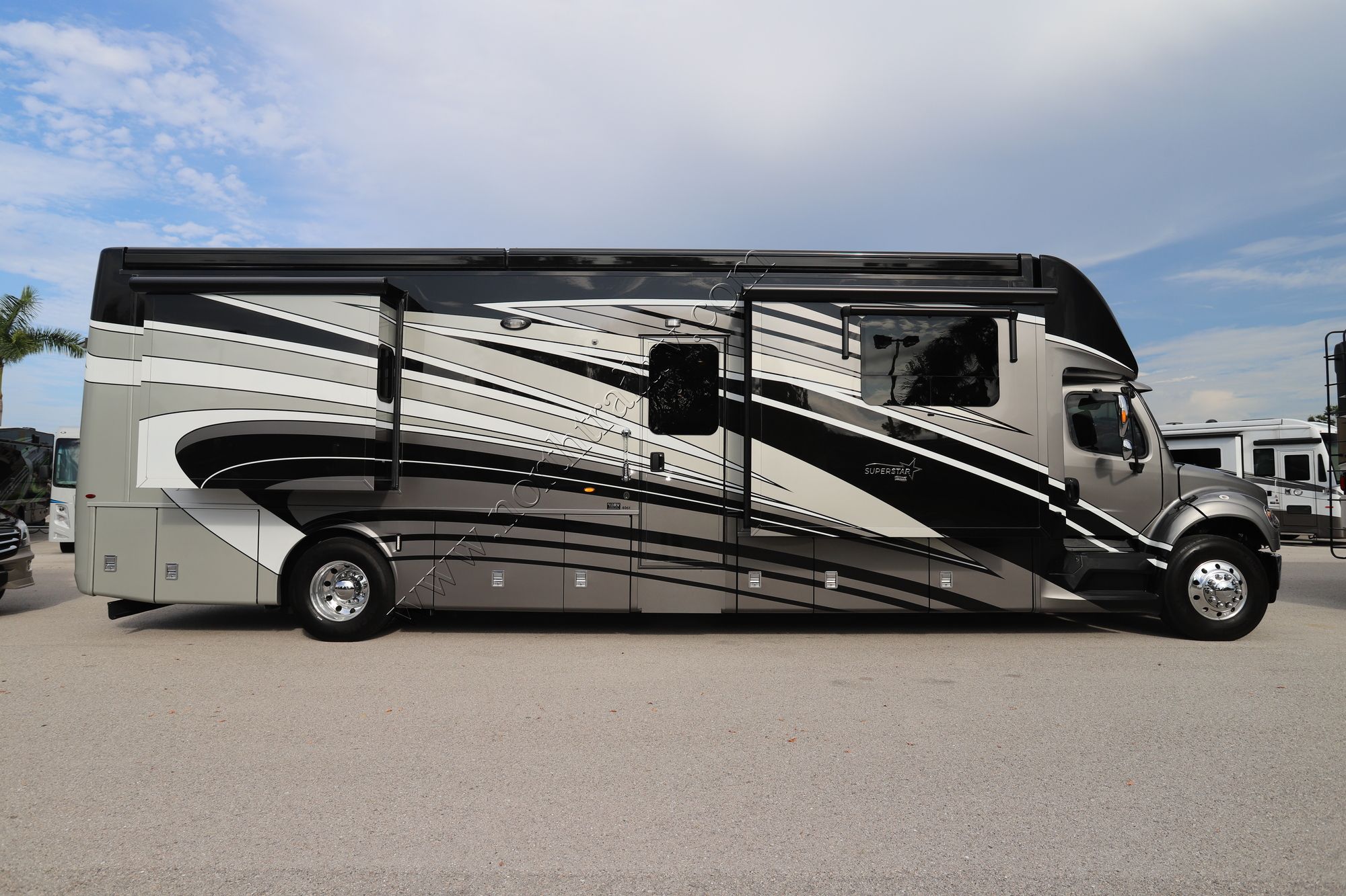 Used 2022 Newmar Superstar 4061 Super C  For Sale