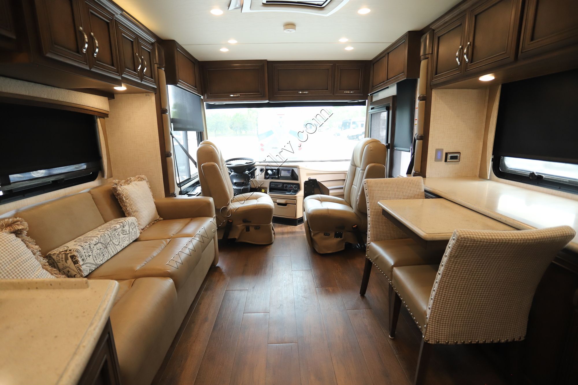 Used 2021 Newmar Kountry Star 3426 Class A  For Sale