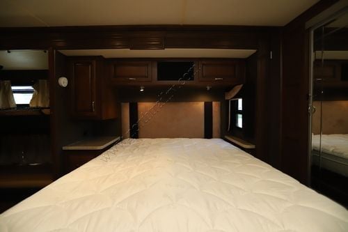 2012 Fleetwood Expedition 38B