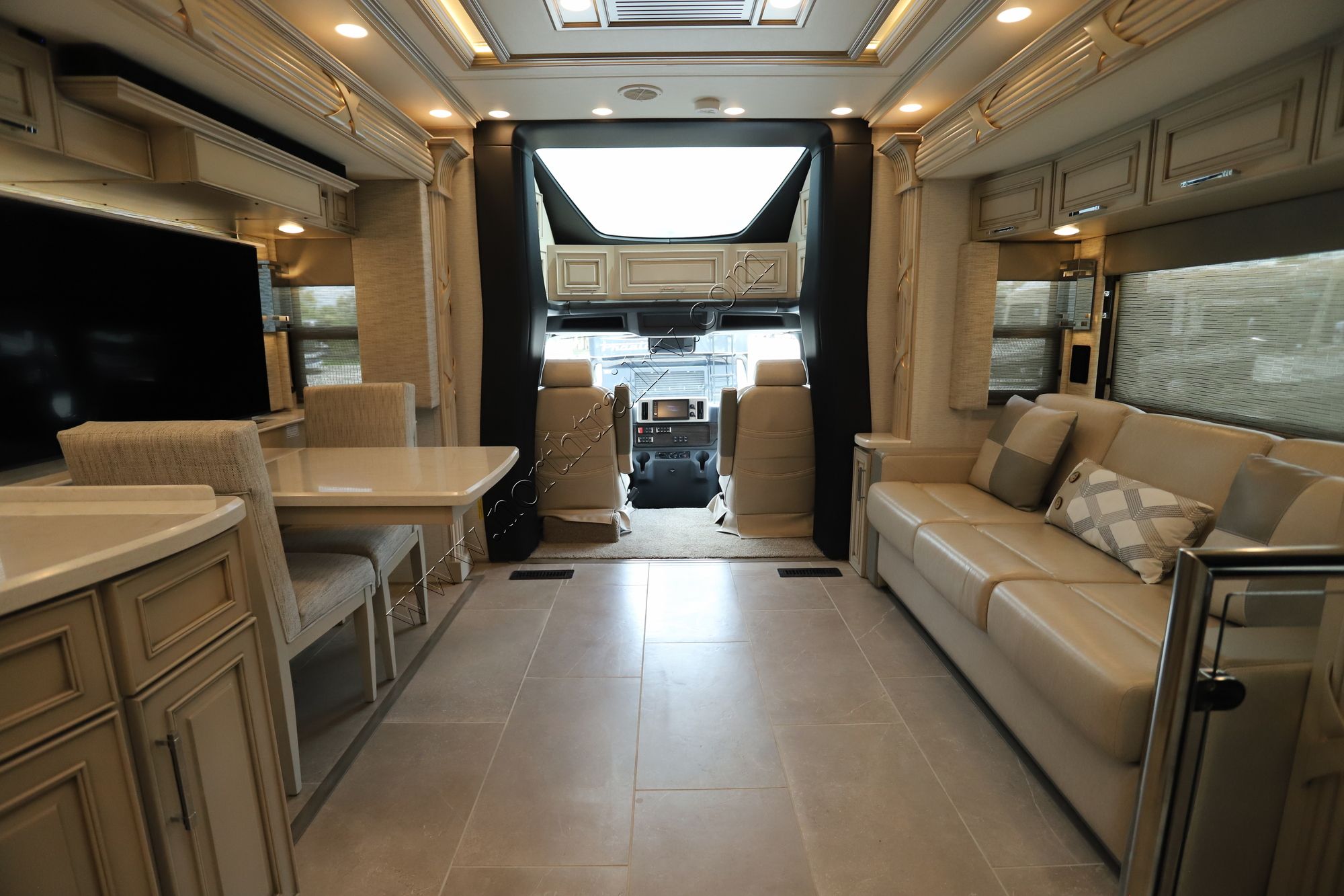 New 2024 Newmar Supreme Aire 4051 Super C  For Sale