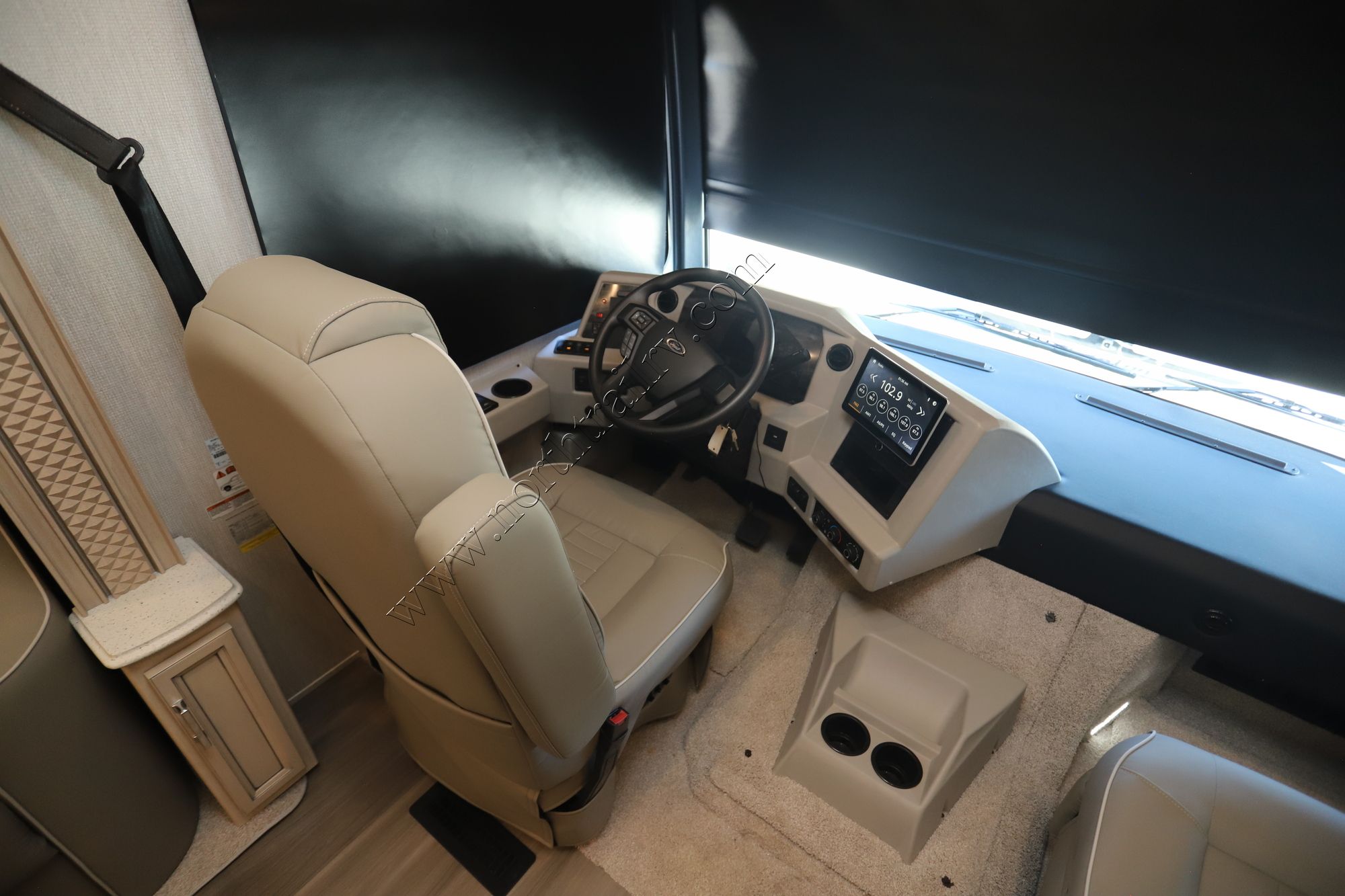 New 2023 Newmar Bay Star 3811 Class A  For Sale