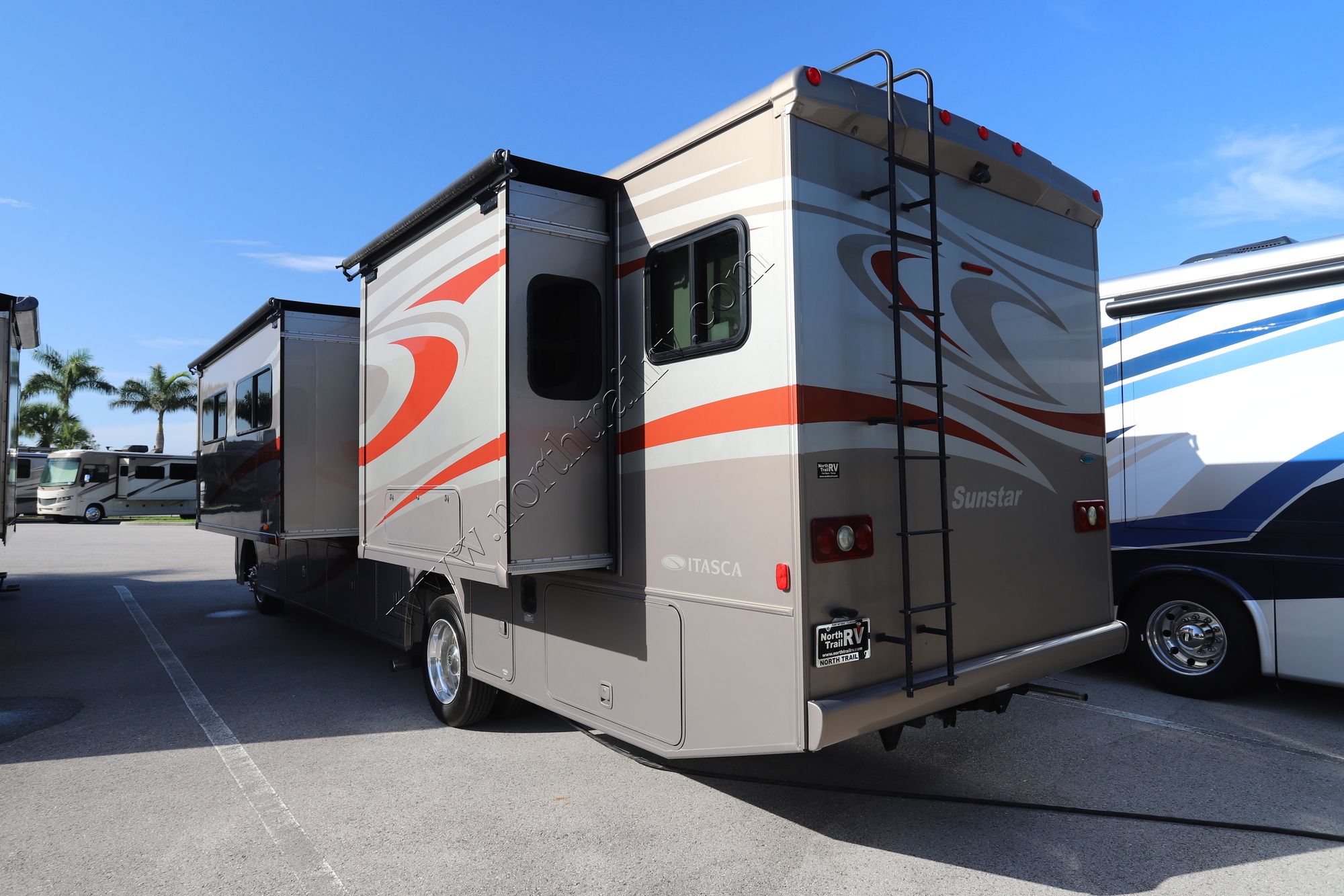 Used 2014 Itasca Sunstar 35B Class A  For Sale
