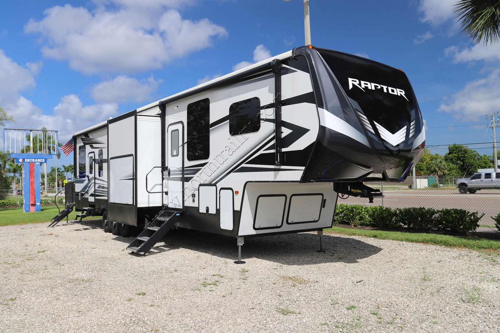 2021 Keystone Raptor 423 19023-1B