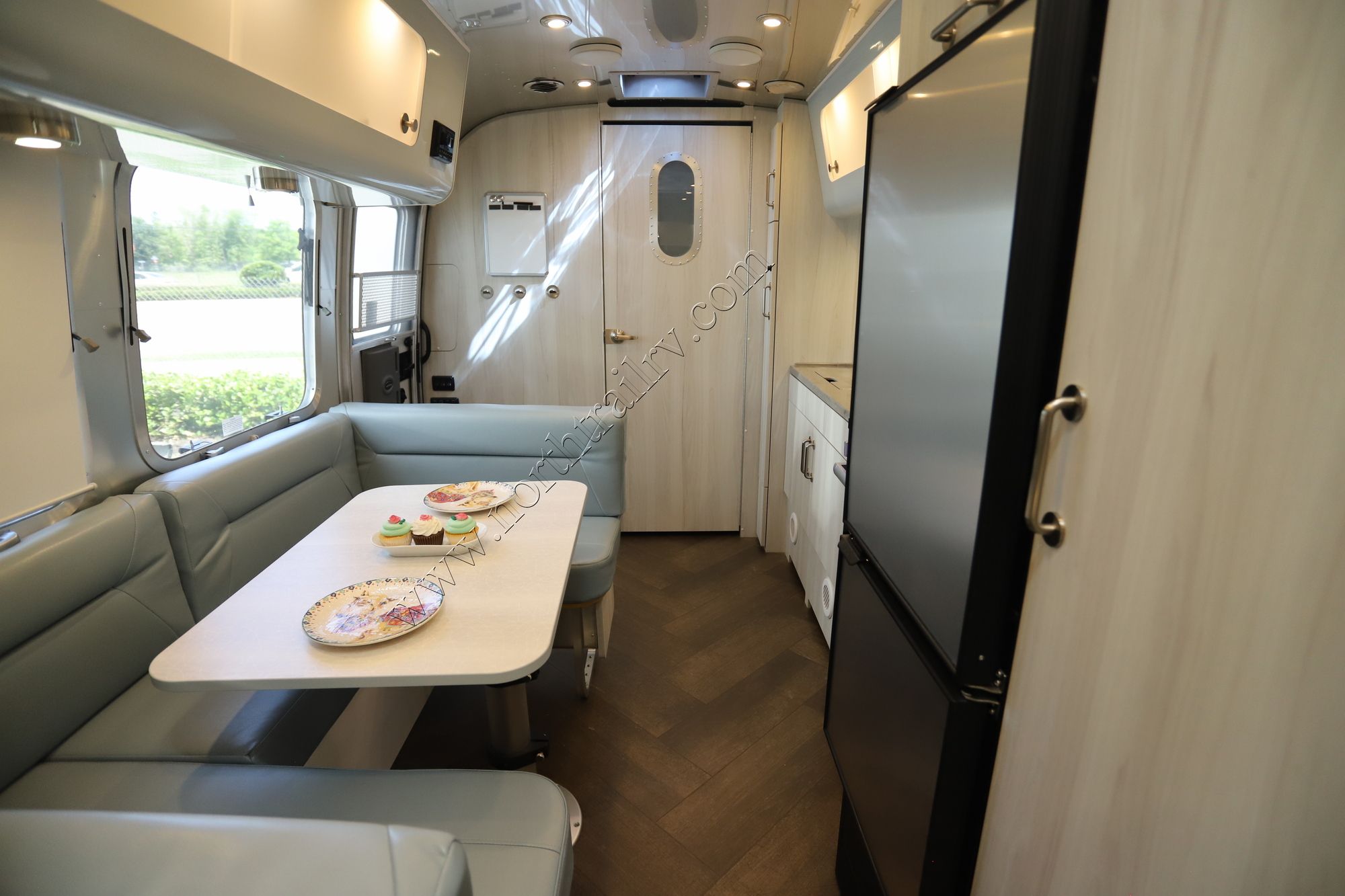 New 2023 Airstream International 23FB Travel Trailer  For Sale