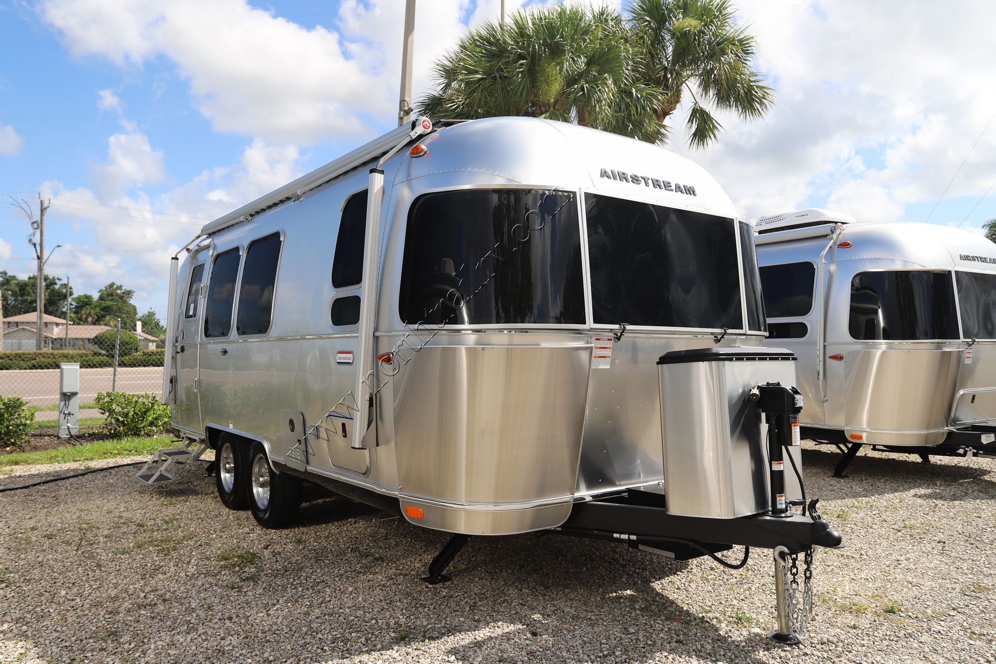 New 2023 Airstream International 23FB Travel Trailer  For Sale