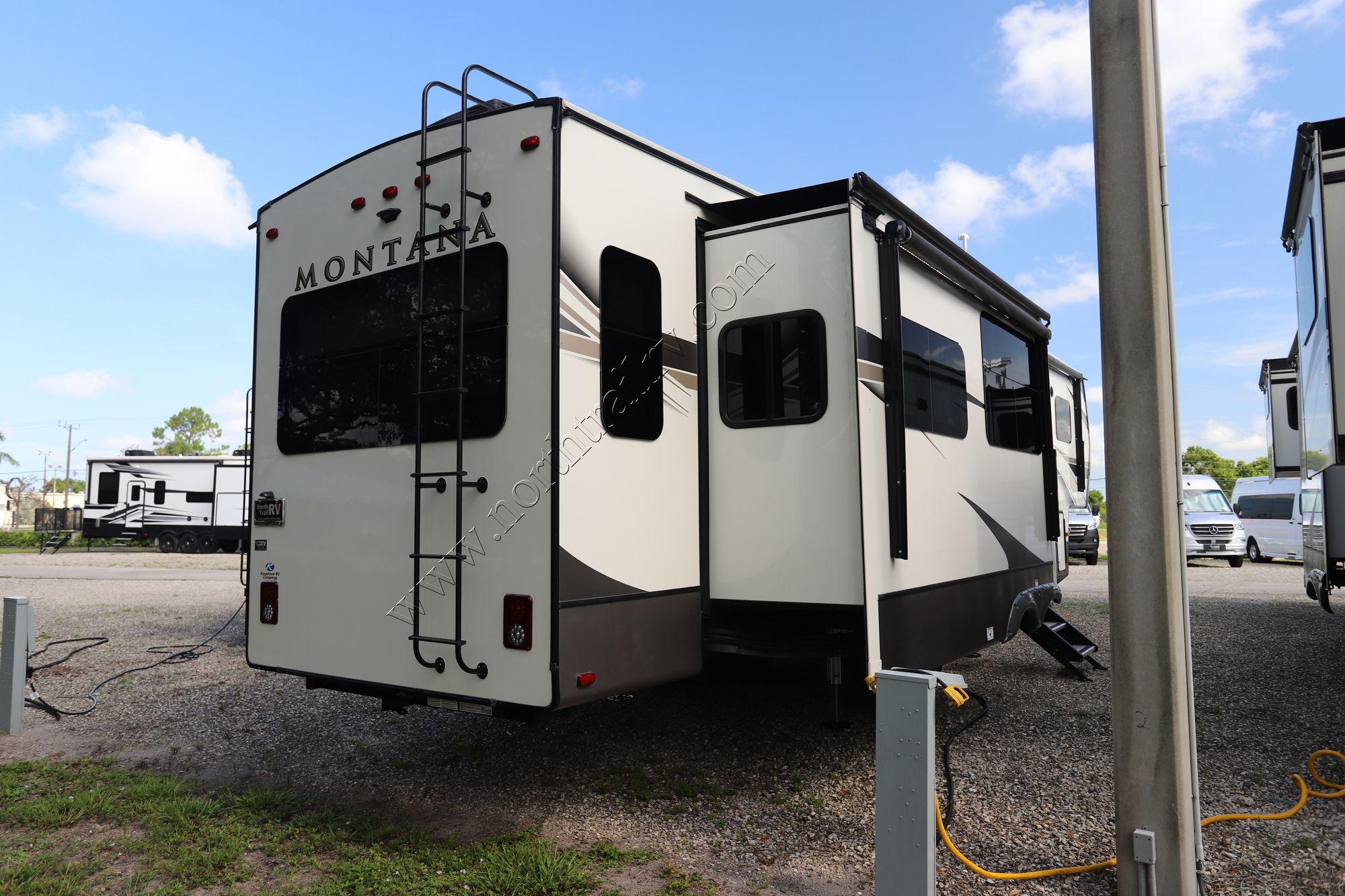 Used 2020 Keystone Montana 3813 Fifth Wheel  For Sale