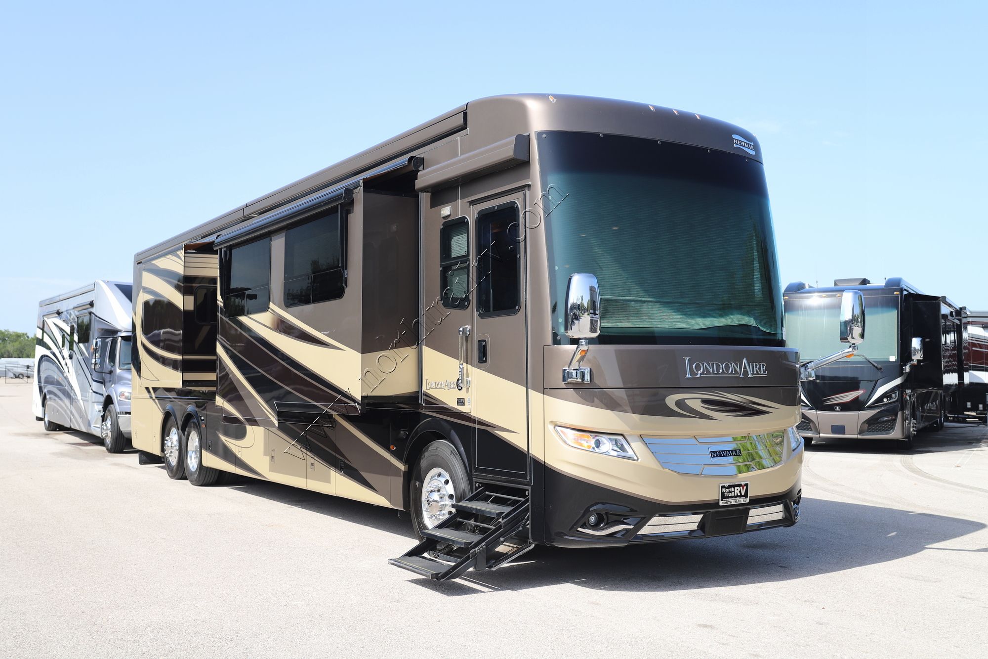 Used 2018 Newmar London Aire 4533 Class A  For Sale